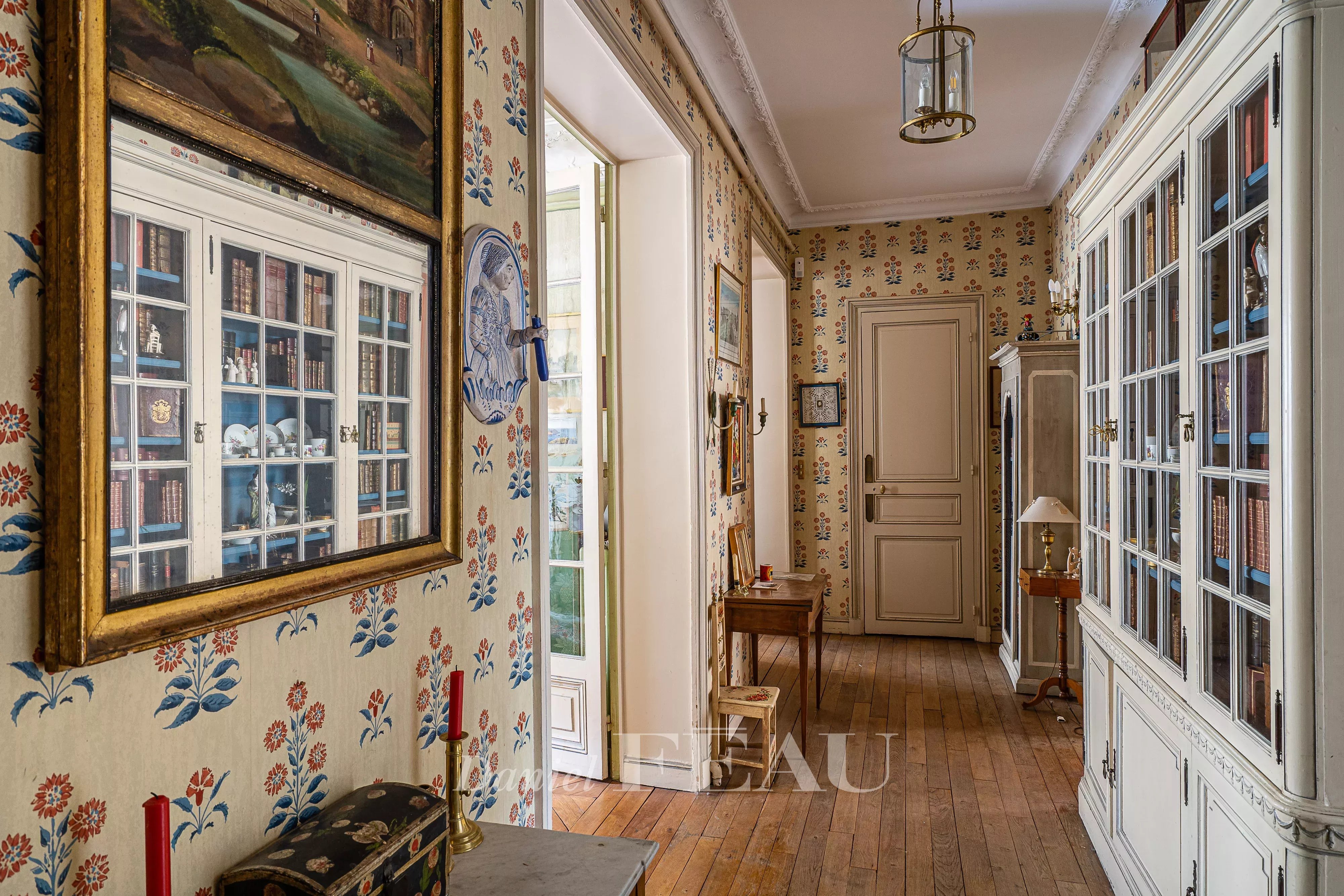 Galerie d'entrée.