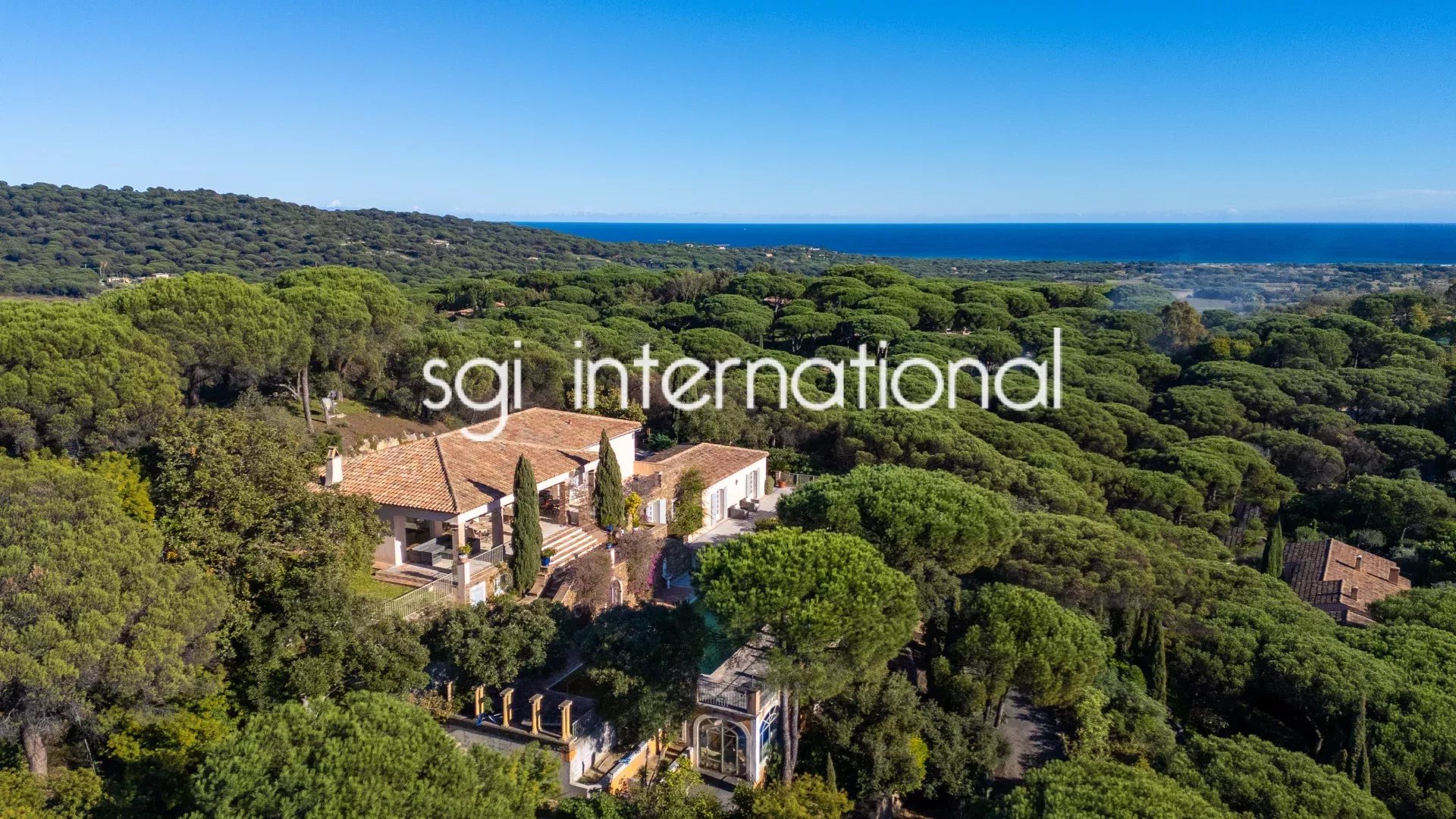 REF 2176 - RAMATUELLE - BASTIDE - VUE PANORAMIQUE