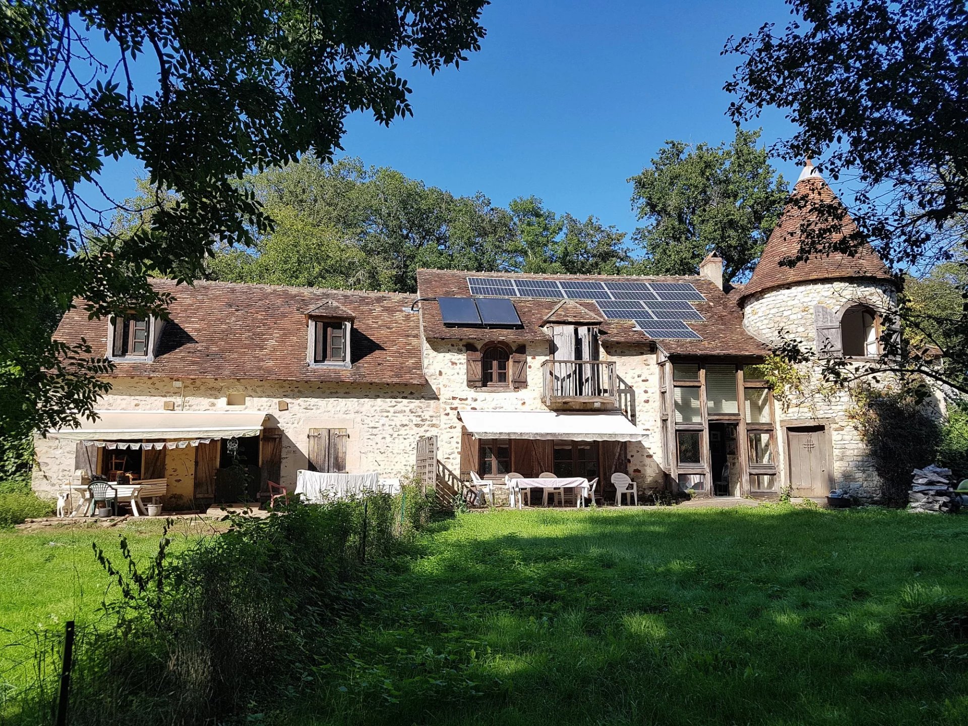 Old water mill with guest cottage for sale, south of the Brenne 36