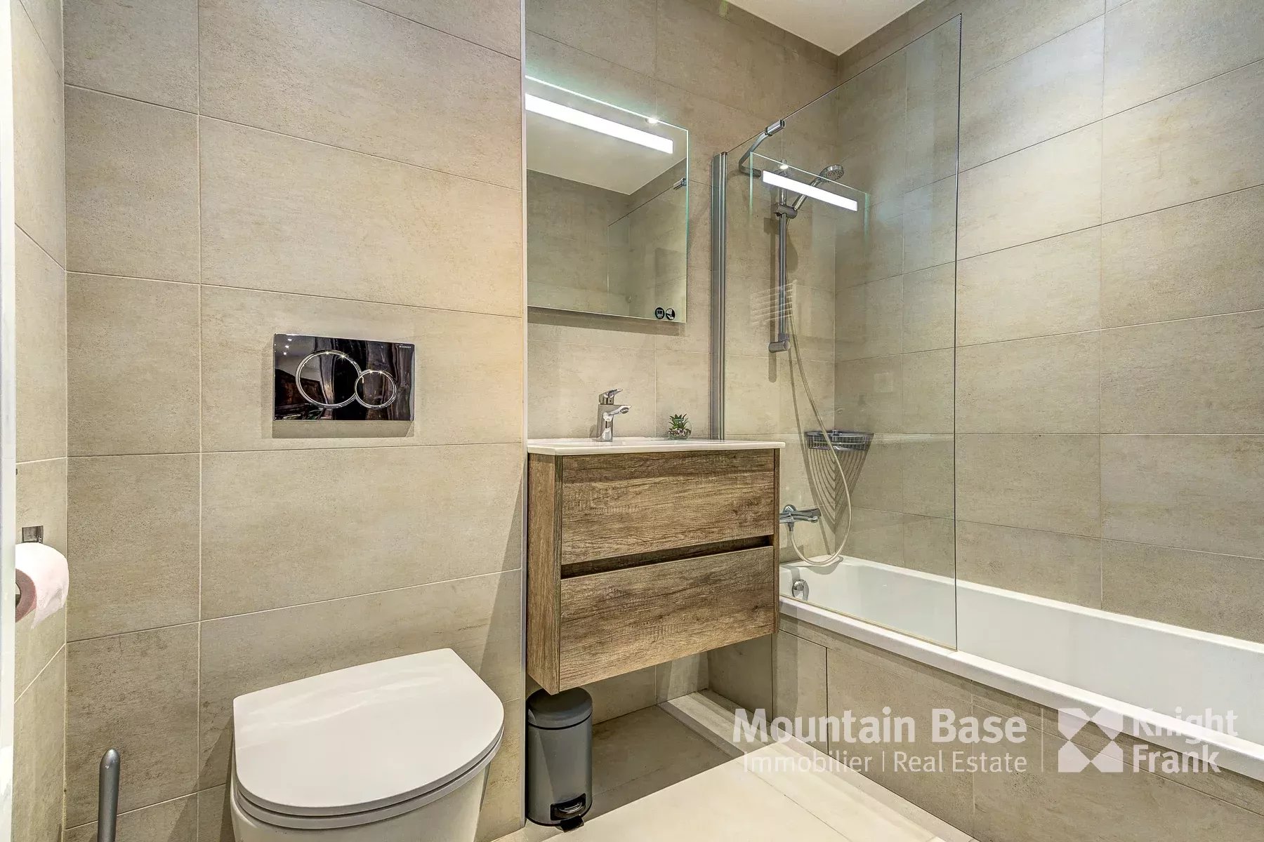 Photo of 4-bedroom apartment in the centre of Morzine