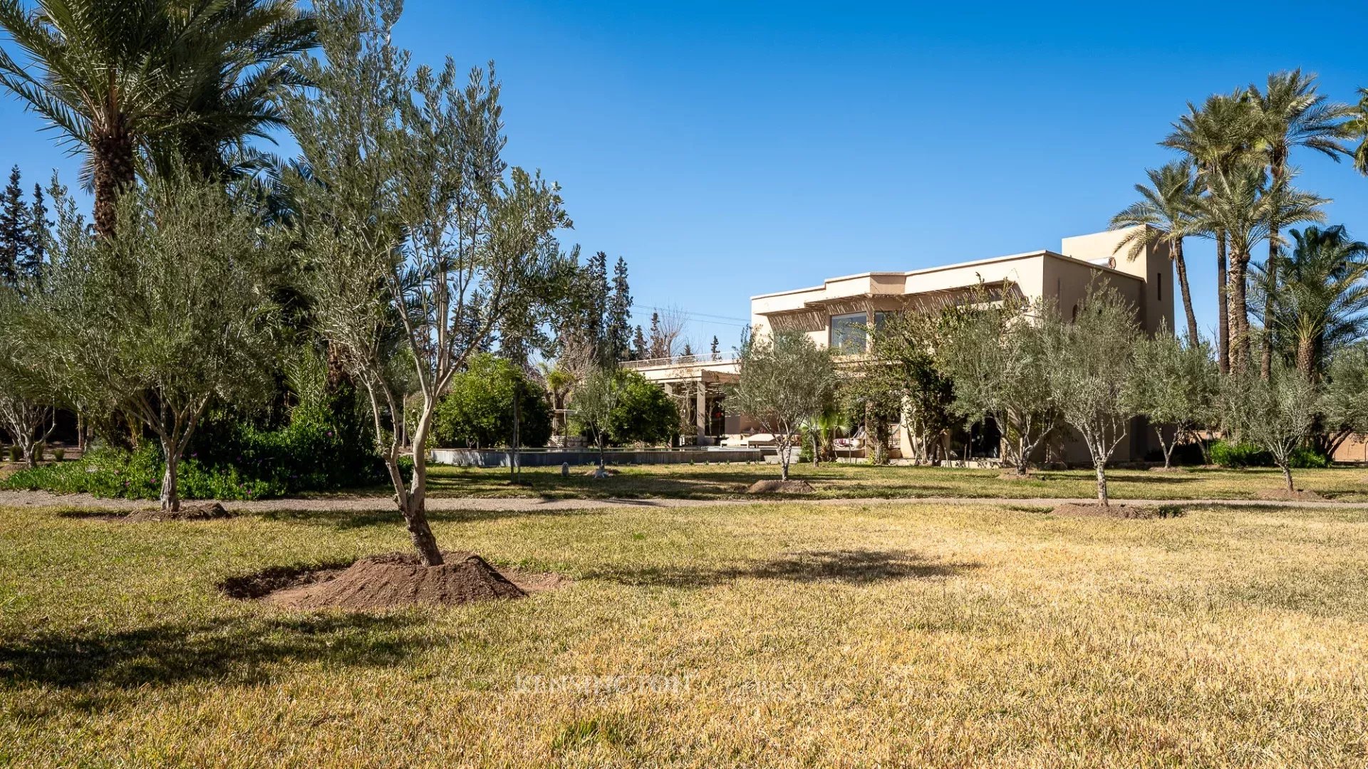 5 Bedroom Villa/Townhouse's Image 25