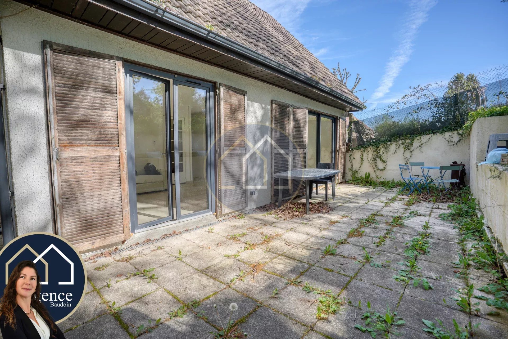 JOLIE MAISON RENOVÉE EN PLEIN CŒUR DE MAINTENON - 90m², 3 CHAMBRES, GARAGE, DPE A, JARDIN SANS VIS-A-VIS, COMMERCES ET GARE ACCESSIBLES À PIEDS !