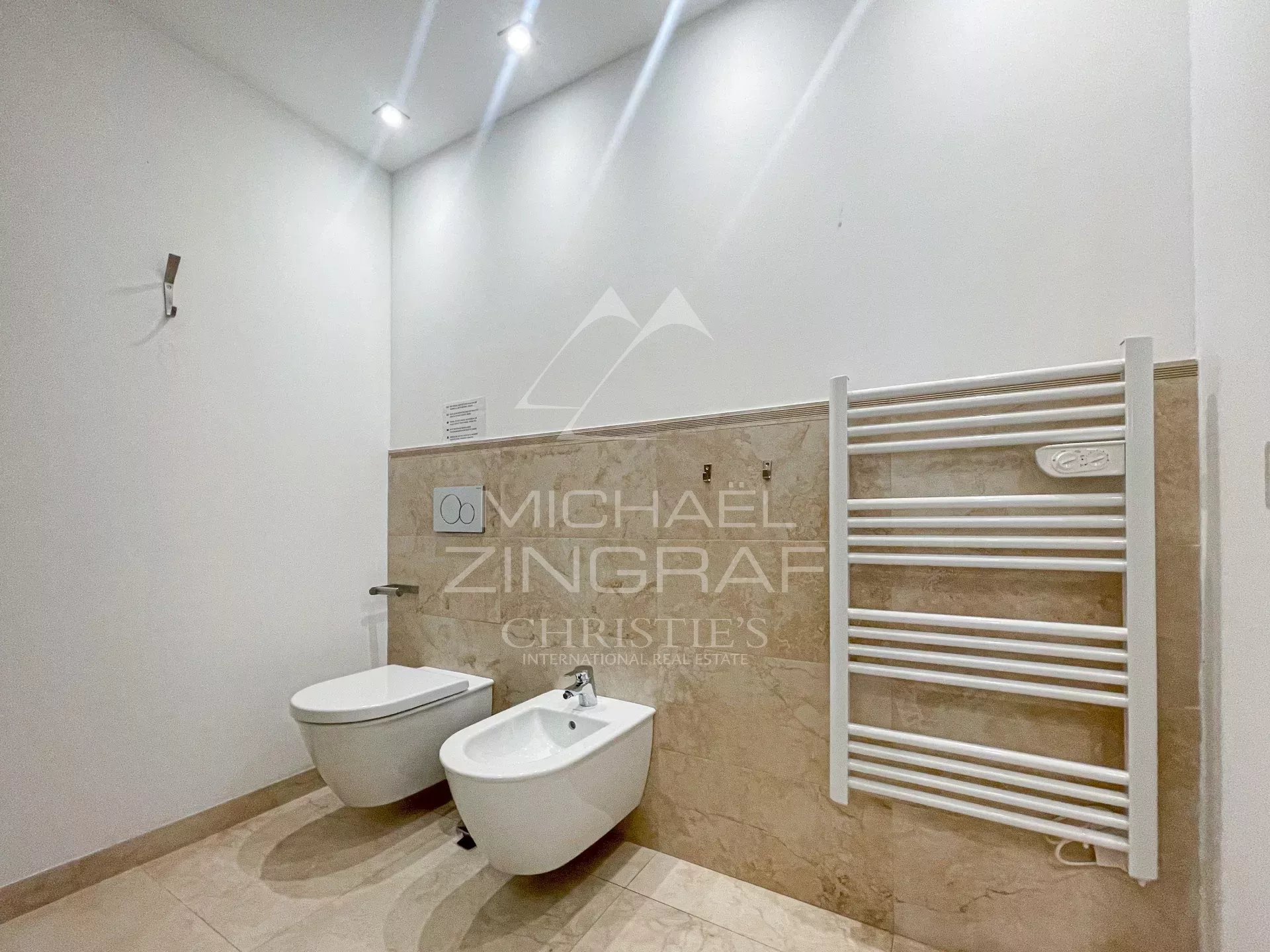 2 Bedroom Apartment/Flat's Image 17