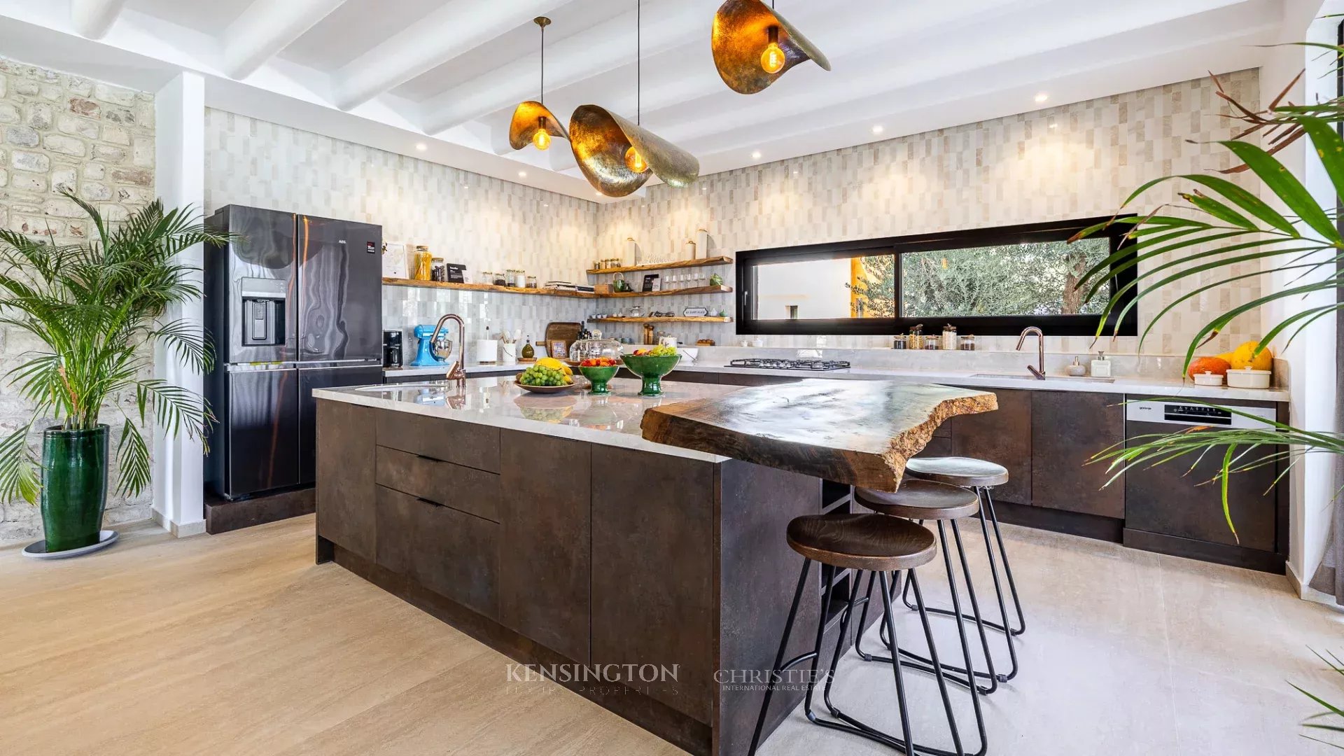 5 Bedroom Villa/Townhouse's Image 17