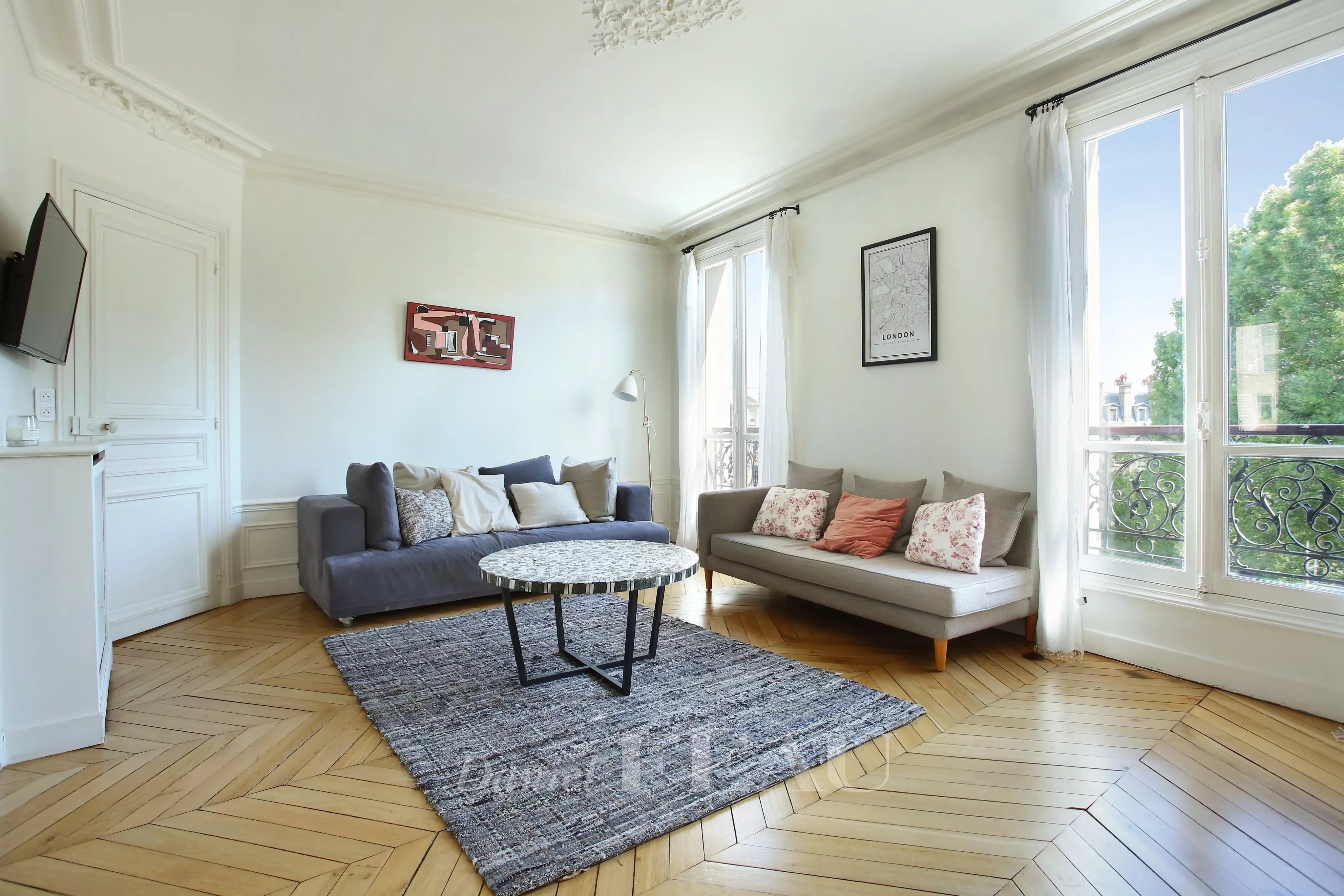 Living-room Wooden floor