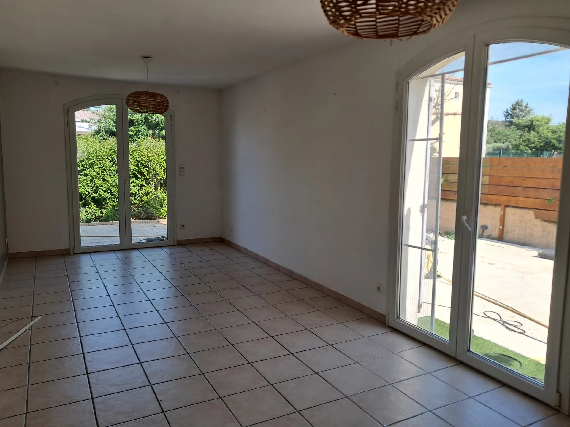 Villa mitoyenne, proche du CV - Photo 3