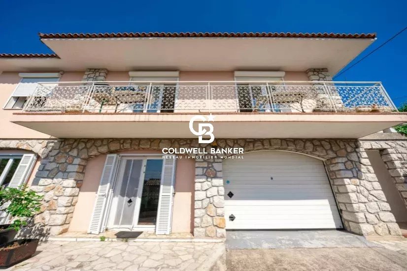 LA TURBIE / CASA CON 2 APPARTAMENTI