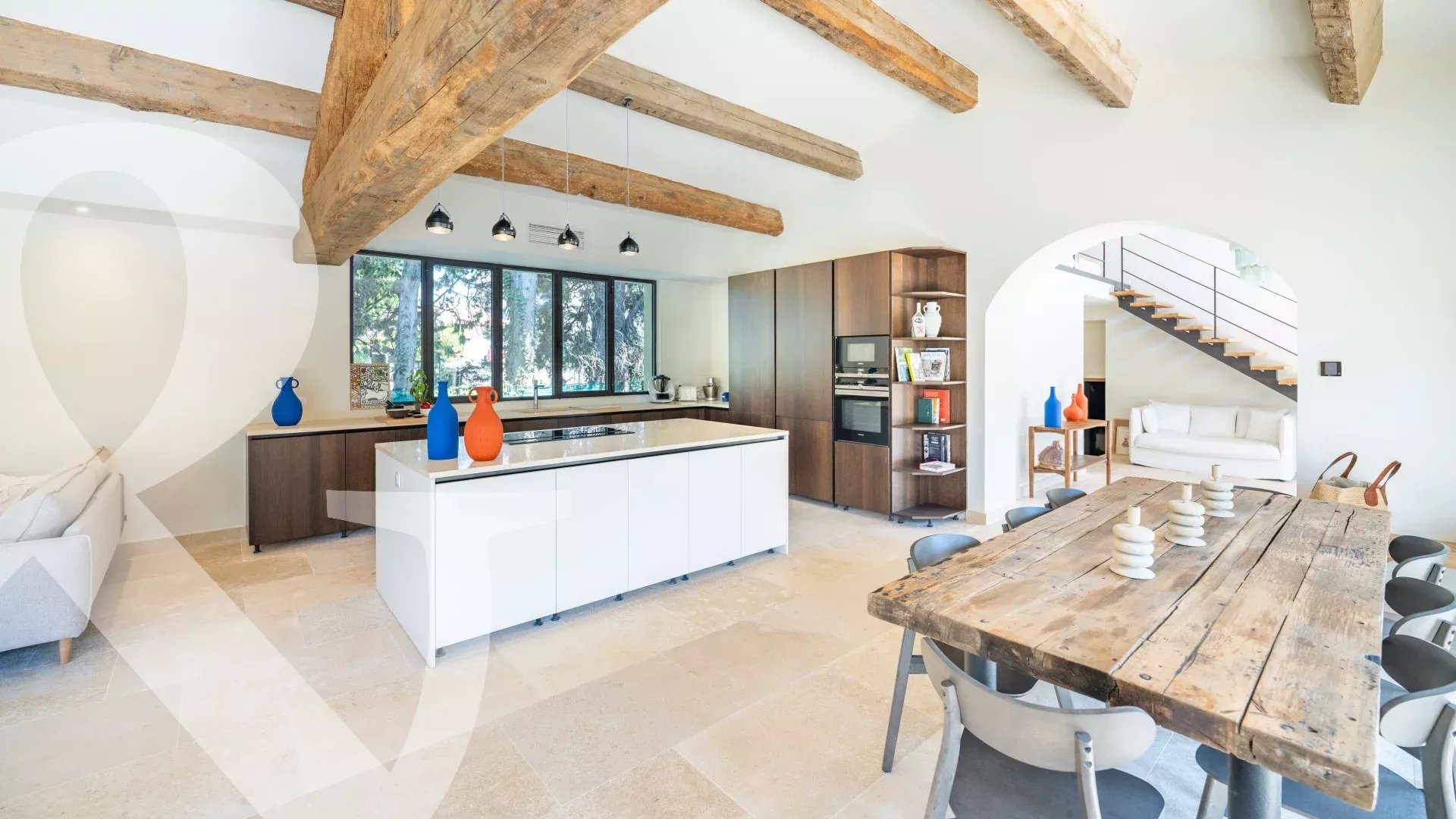 BELLE MAISON PROVENCALE