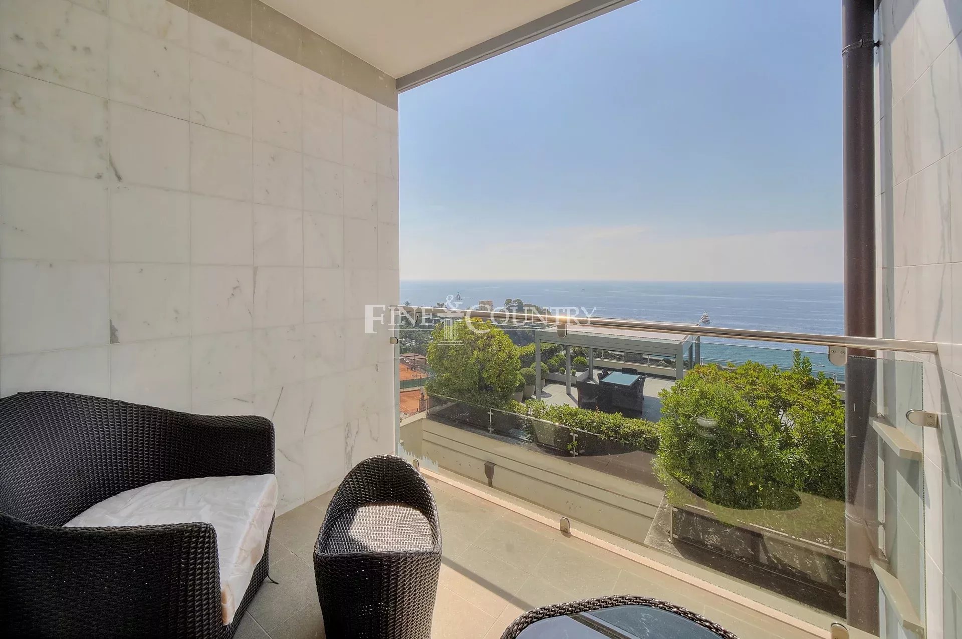 Photo of Penthouse-Villa for sale on the edge of Monaco, with sea Views