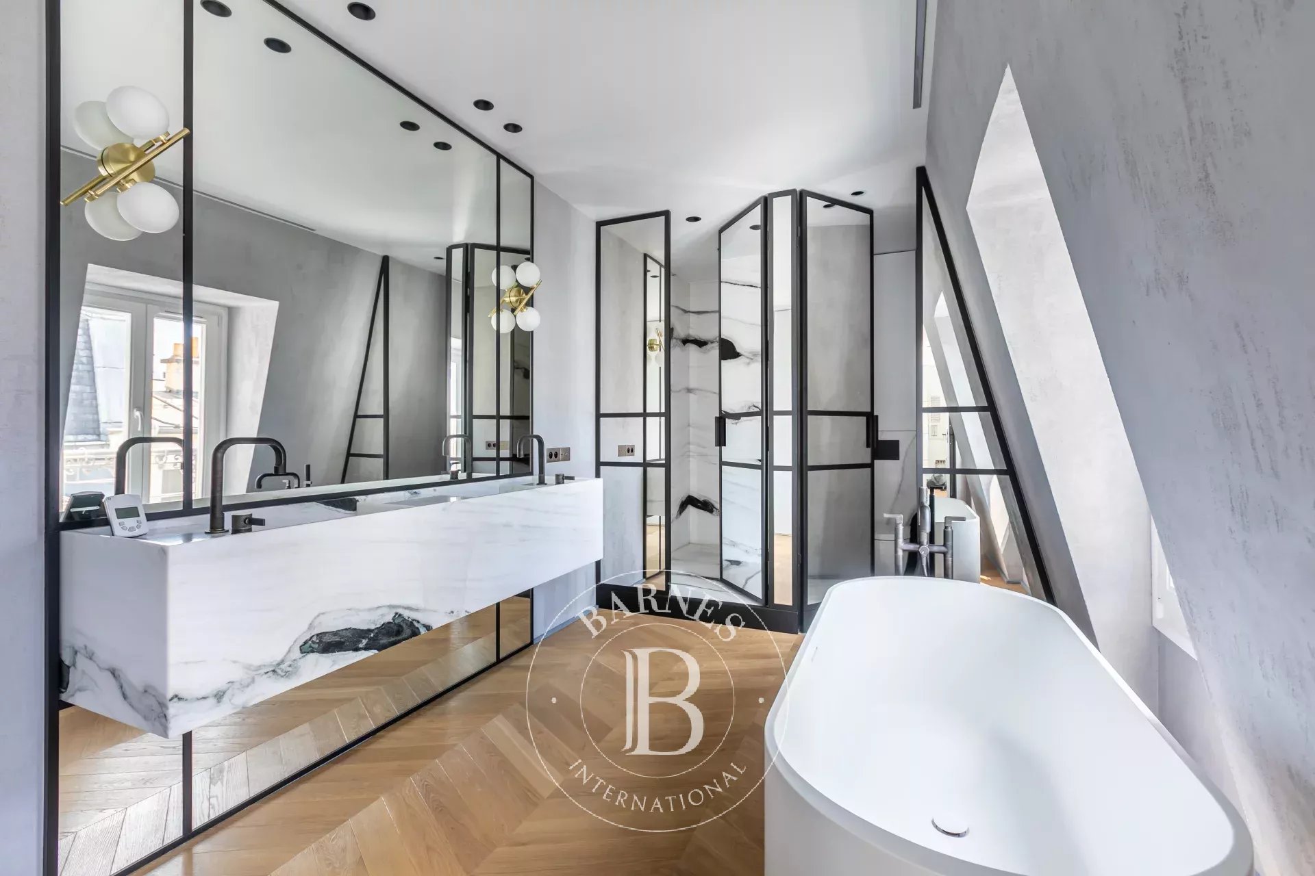 Daire Paris 8ème - picture 12