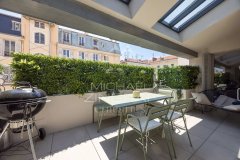 NICE City Center – Modern duplex apartment in a bourgeois building with a large terrace — photo 2 of 7