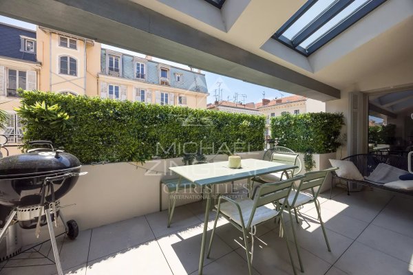 NICE City Center – Modern duplex apartment in a bourgeois building with a large terrace — photo 2