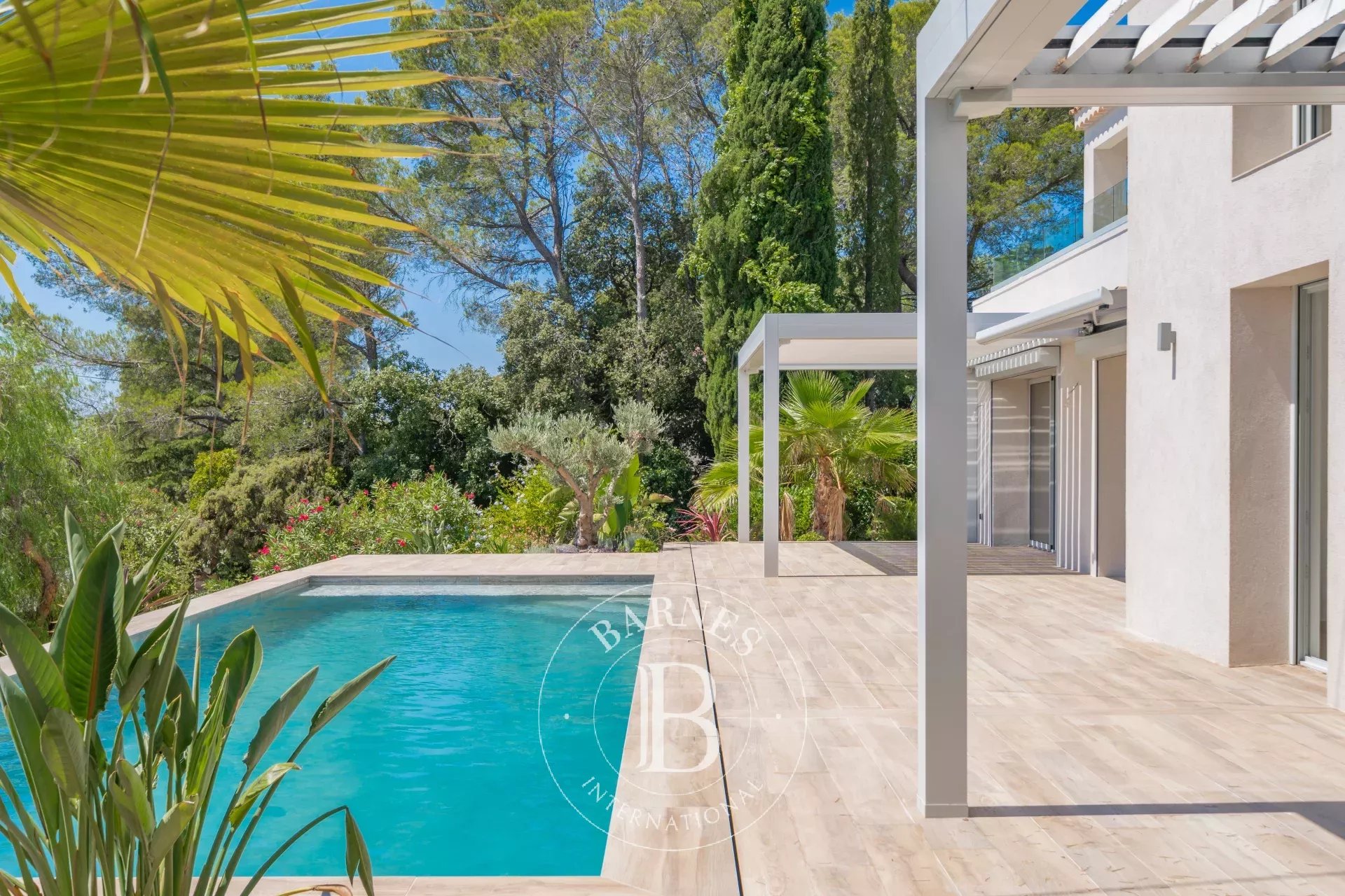 Villa Saint-Raphaël - picture 4