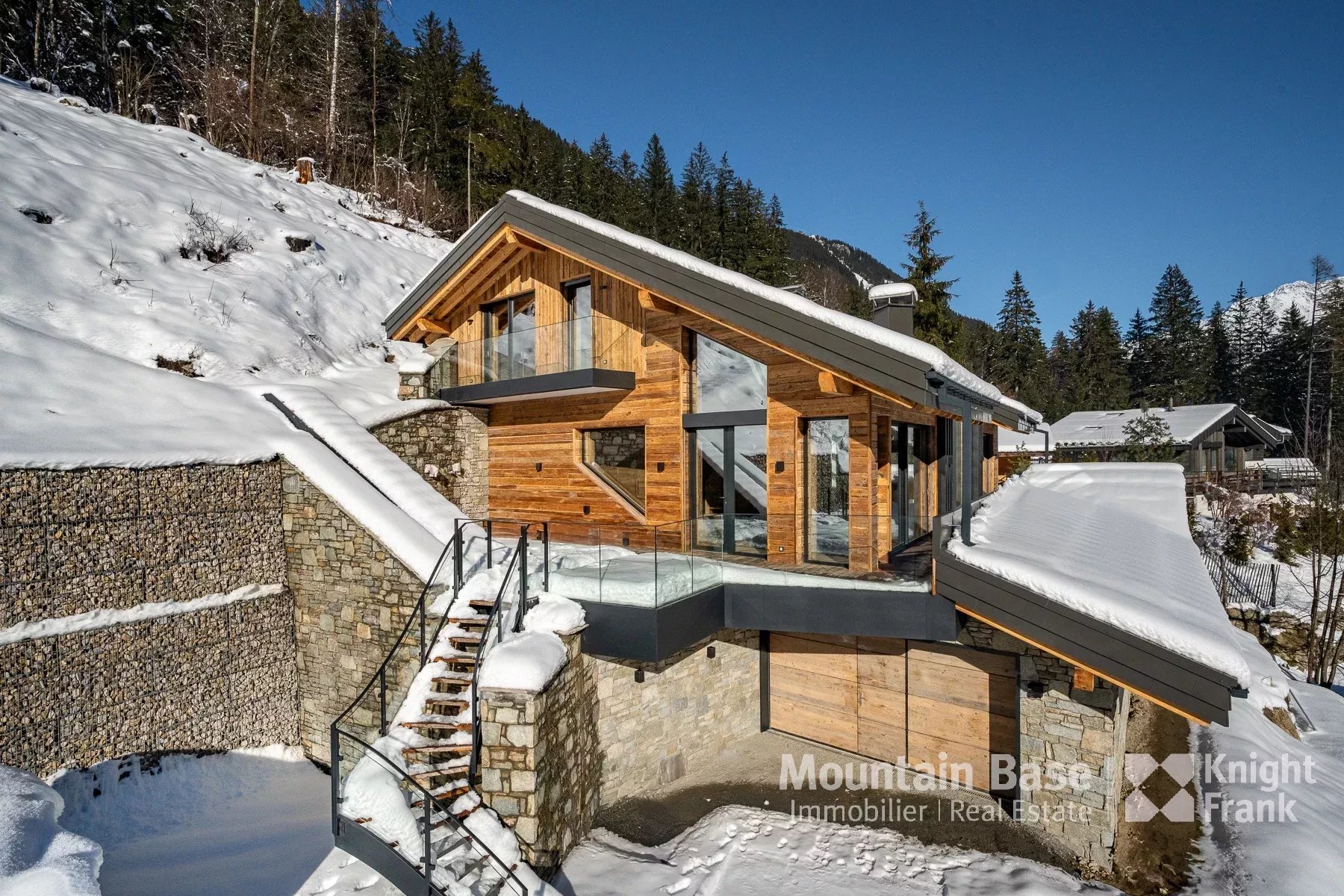 Photo of A top quality, 5-bedroom new-build chalet with exceptional mountain views in Chamonix