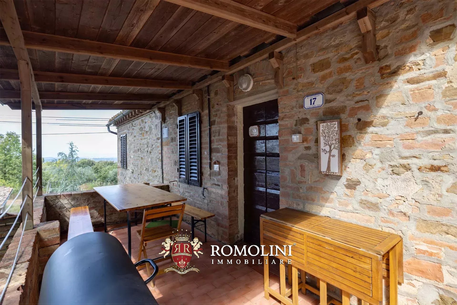 17 Bedroom Vineyard's Image 39