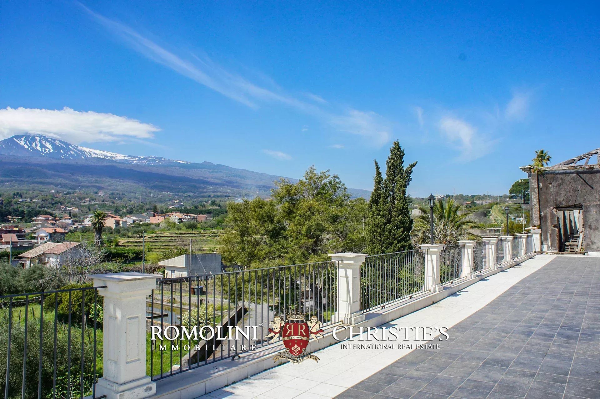 9 Bedroom Vineyard's Image 31