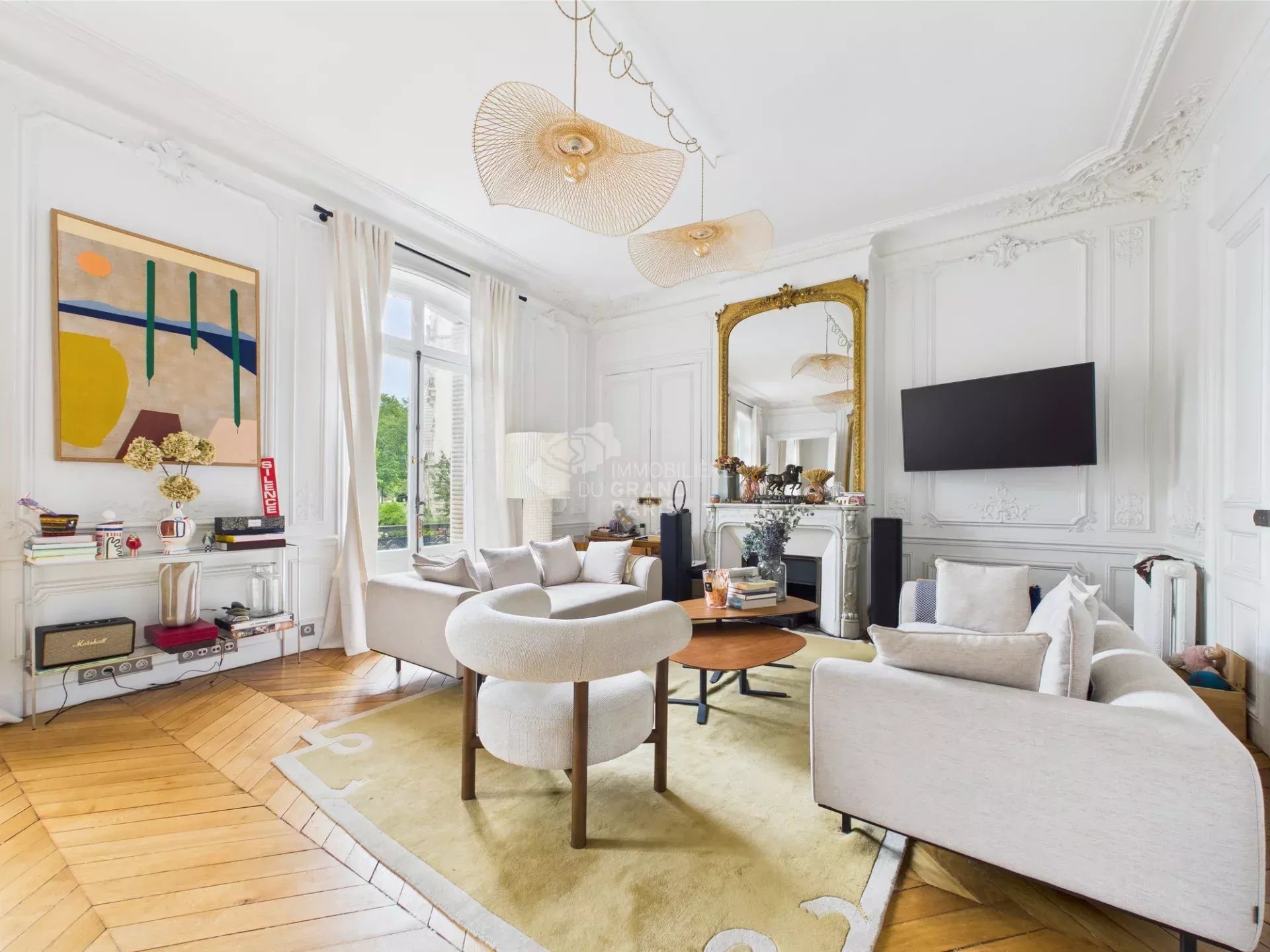 LOCATION MEUBLE 5 PIECES AUX PIEDS DU CHAMPS DE MARS