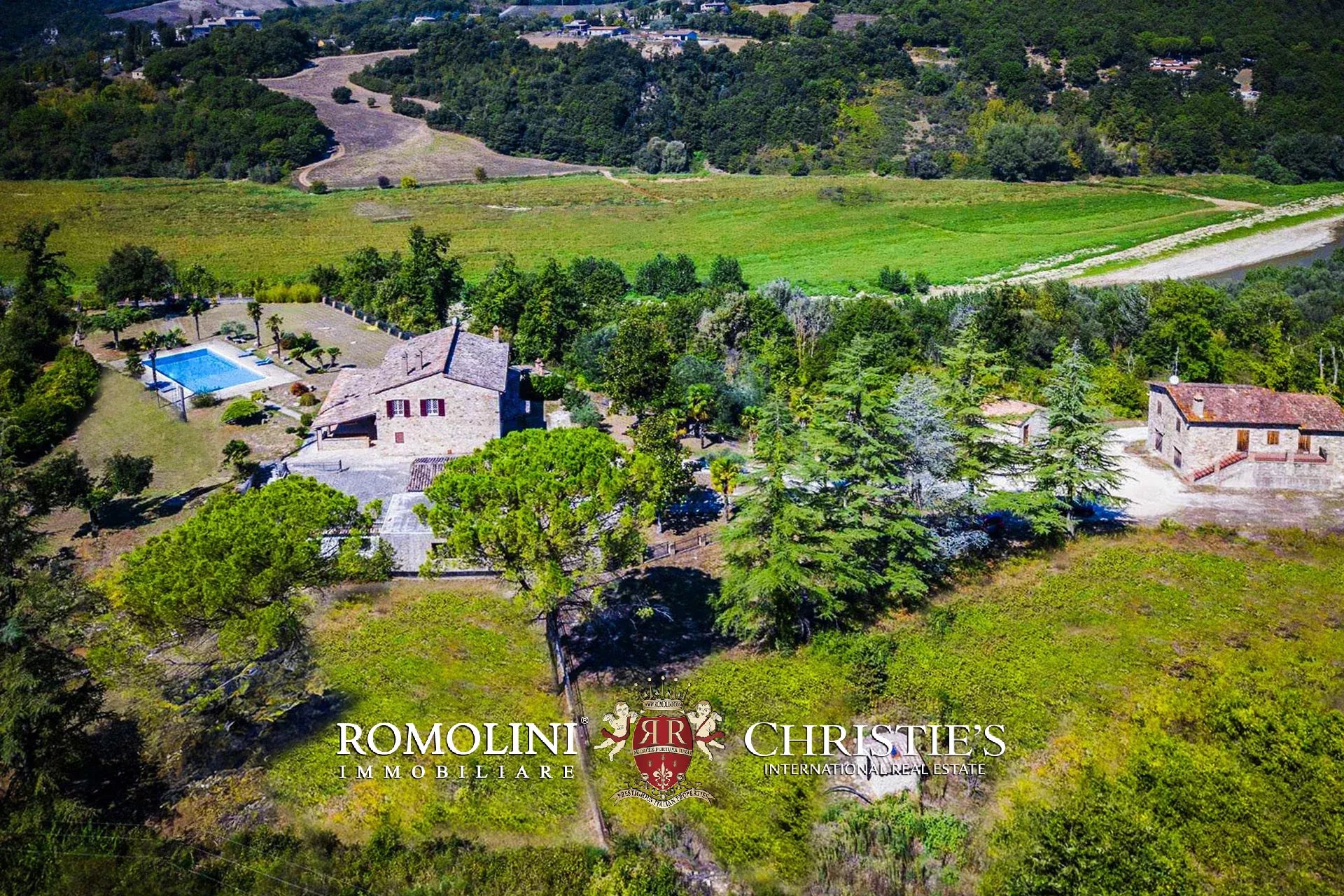UMBRIAN COUNTRY ESTATE FOR SALE NEAR TODI