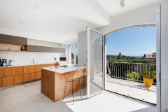 Sea View Villa for Sale in Prime Location with Pool House — photo 6 of 7