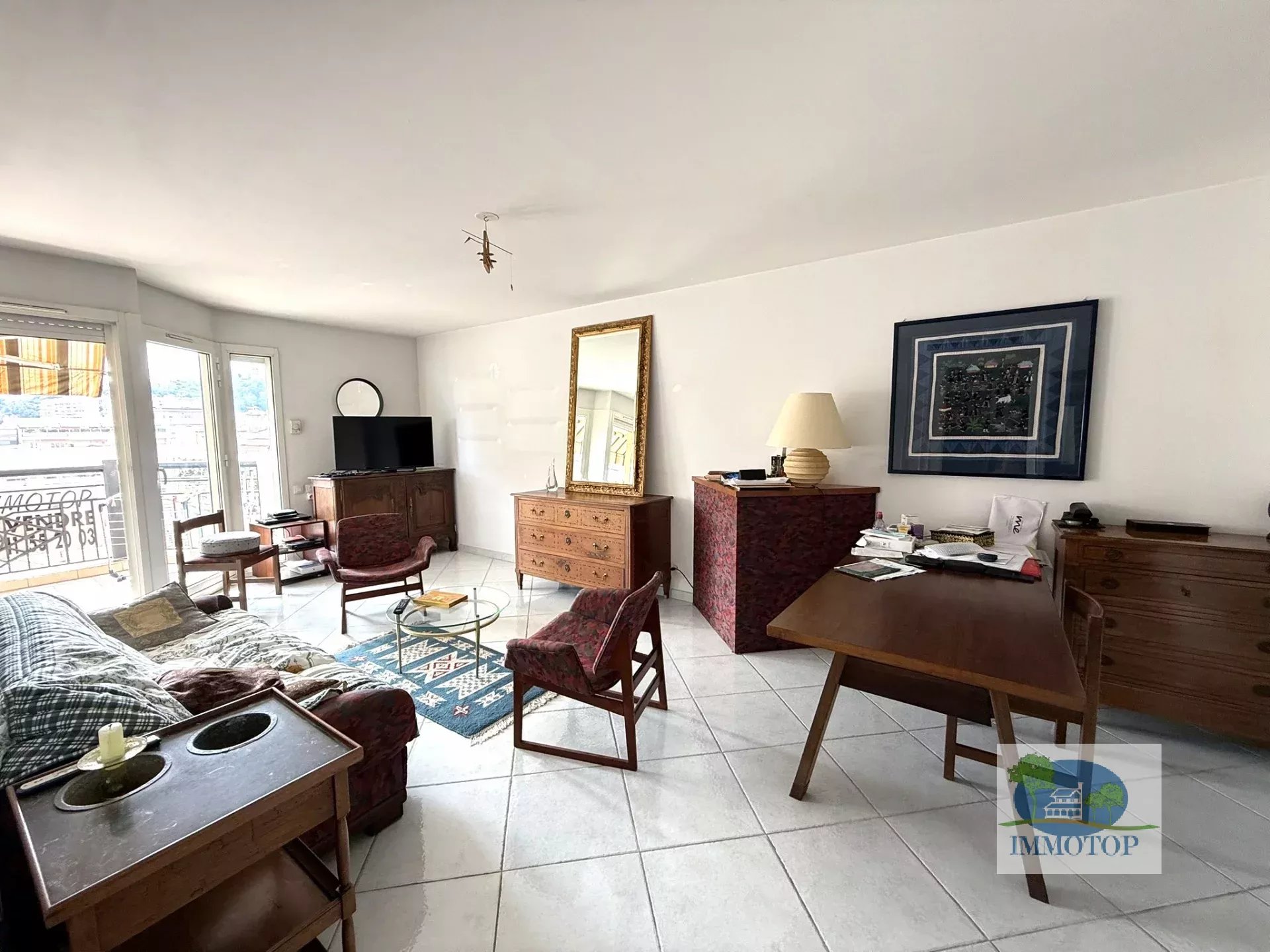 Agence immobilière de 