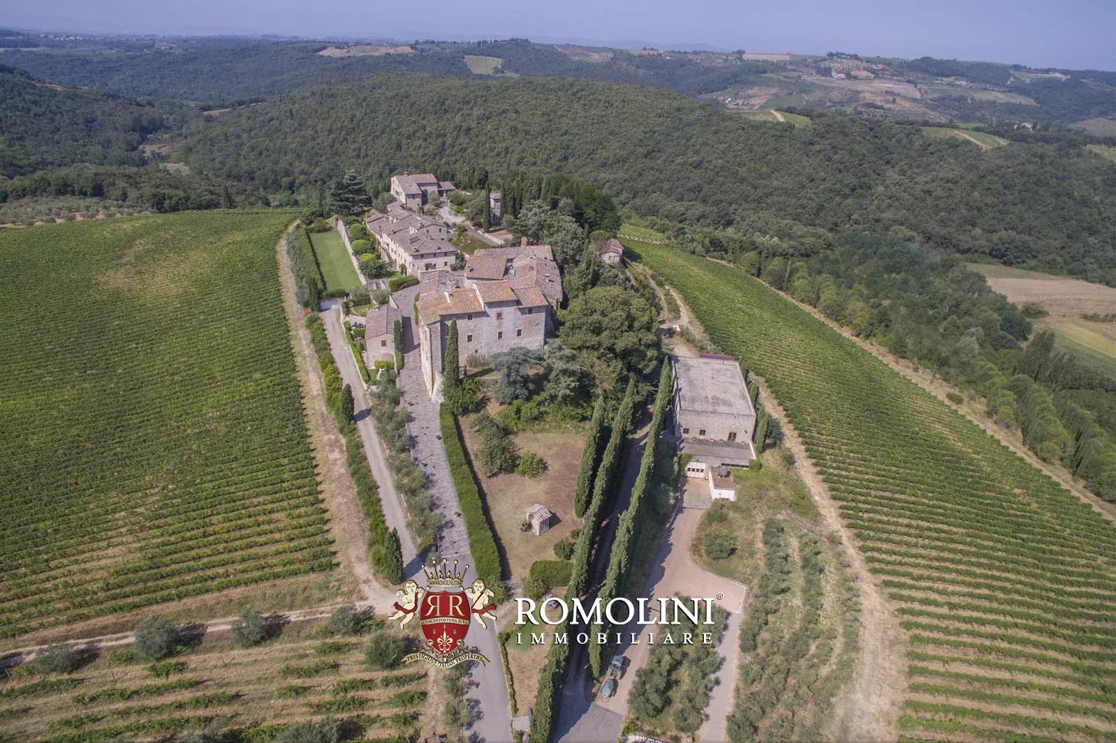 20 Bedroom Vineyard's Image 9