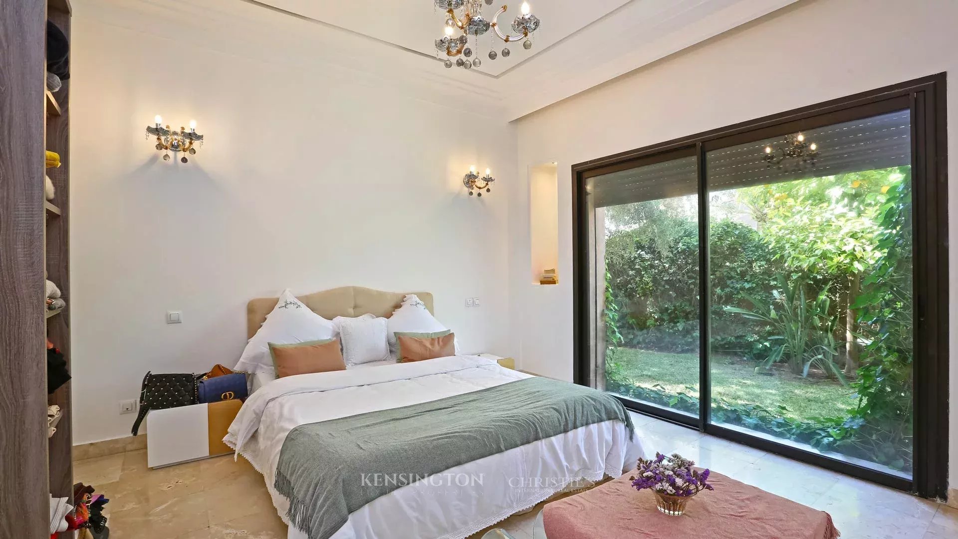 4 Bedroom Villa/Townhouse's Image 17