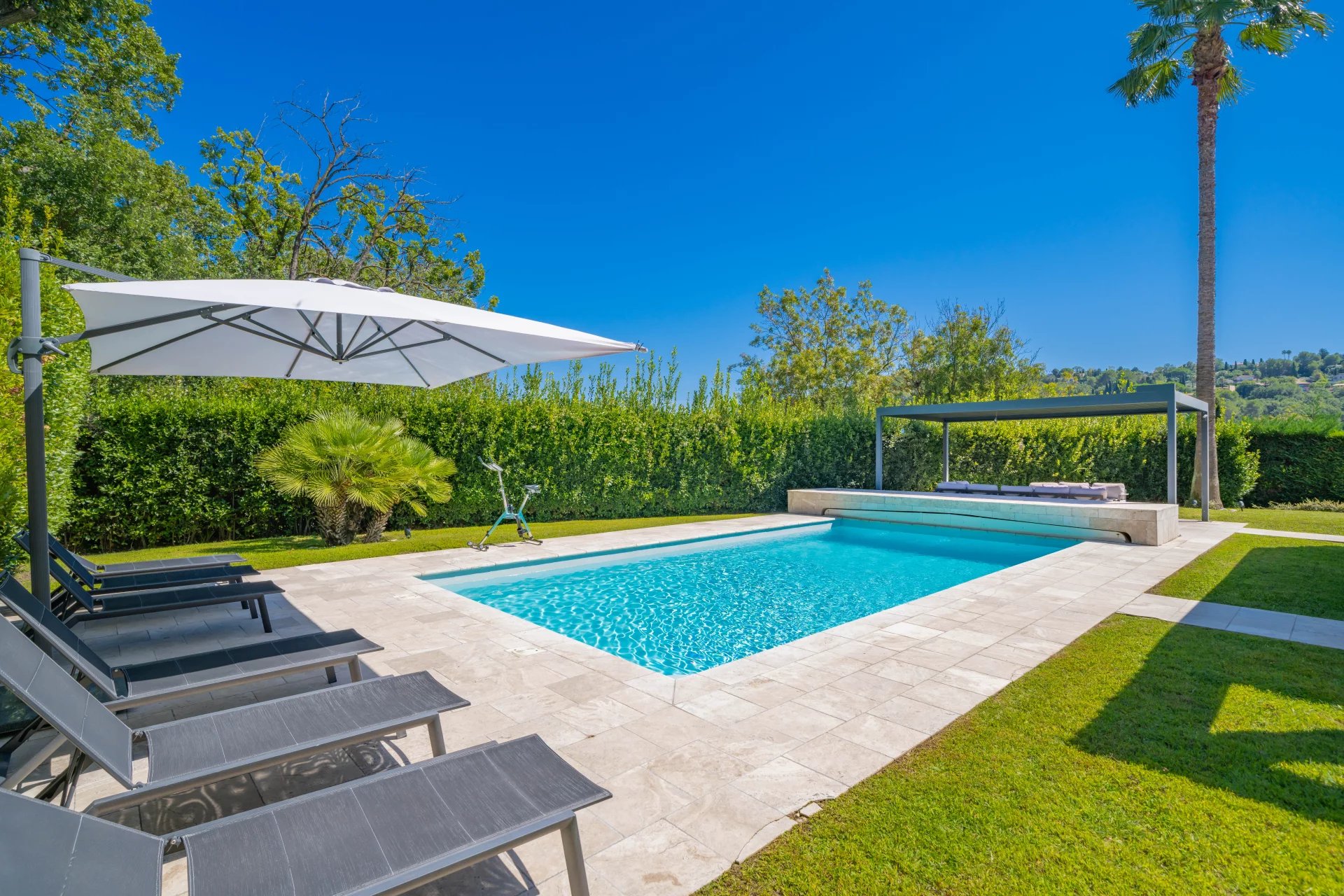 Villa Mougins - picture 1