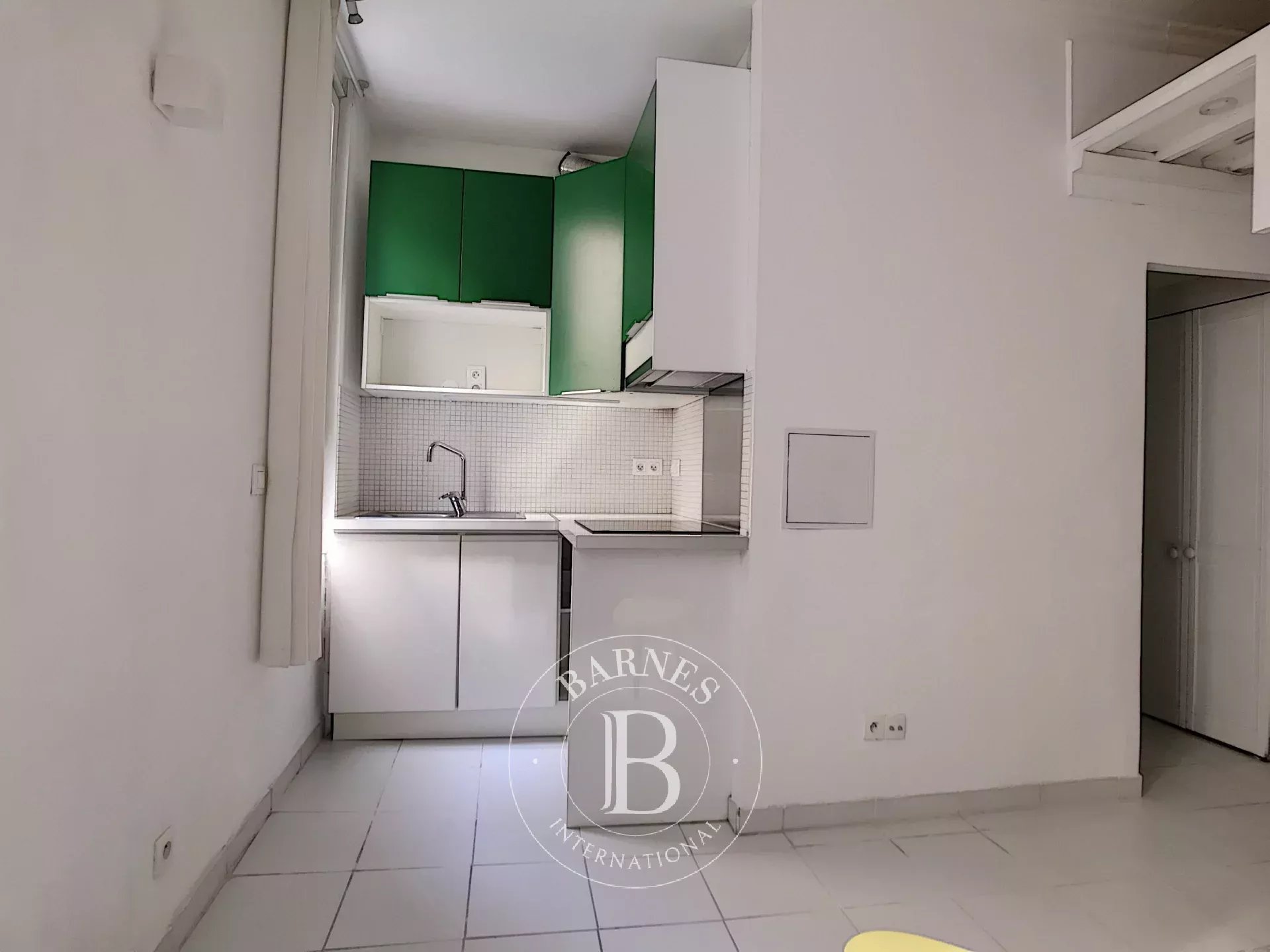 Daire Paris 18ème - picture 5