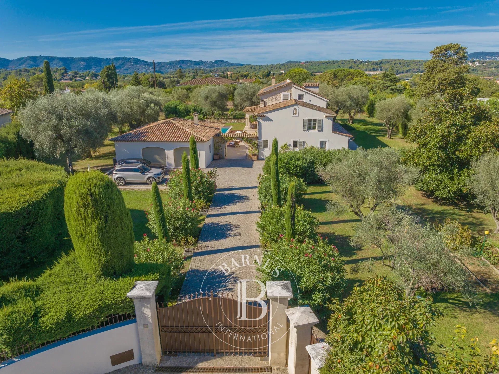 Ev Mougins - picture 11