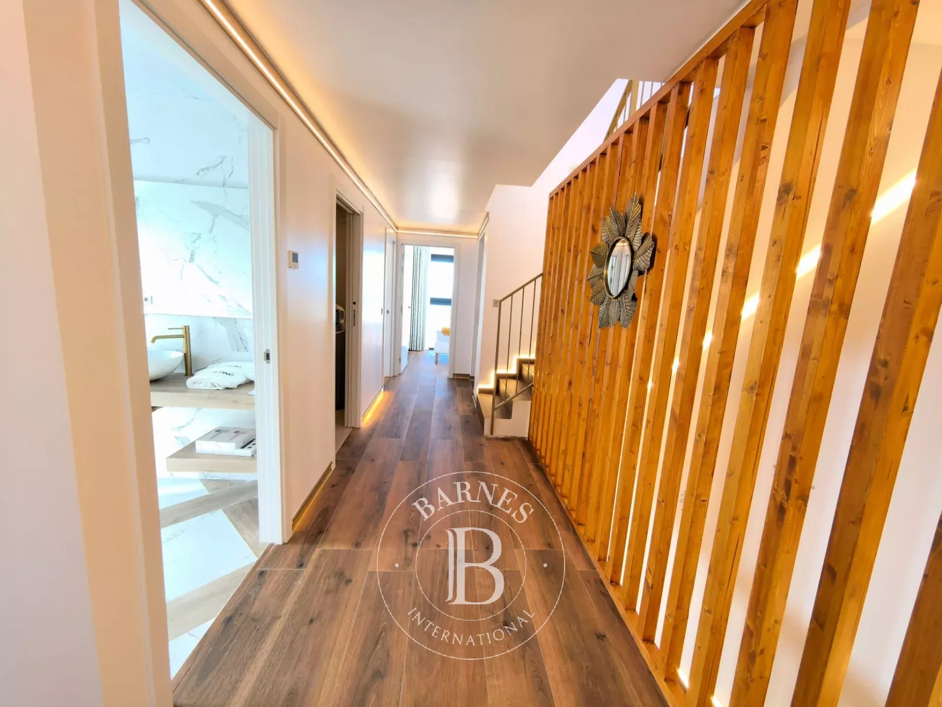 Ev Montgat - picture 28