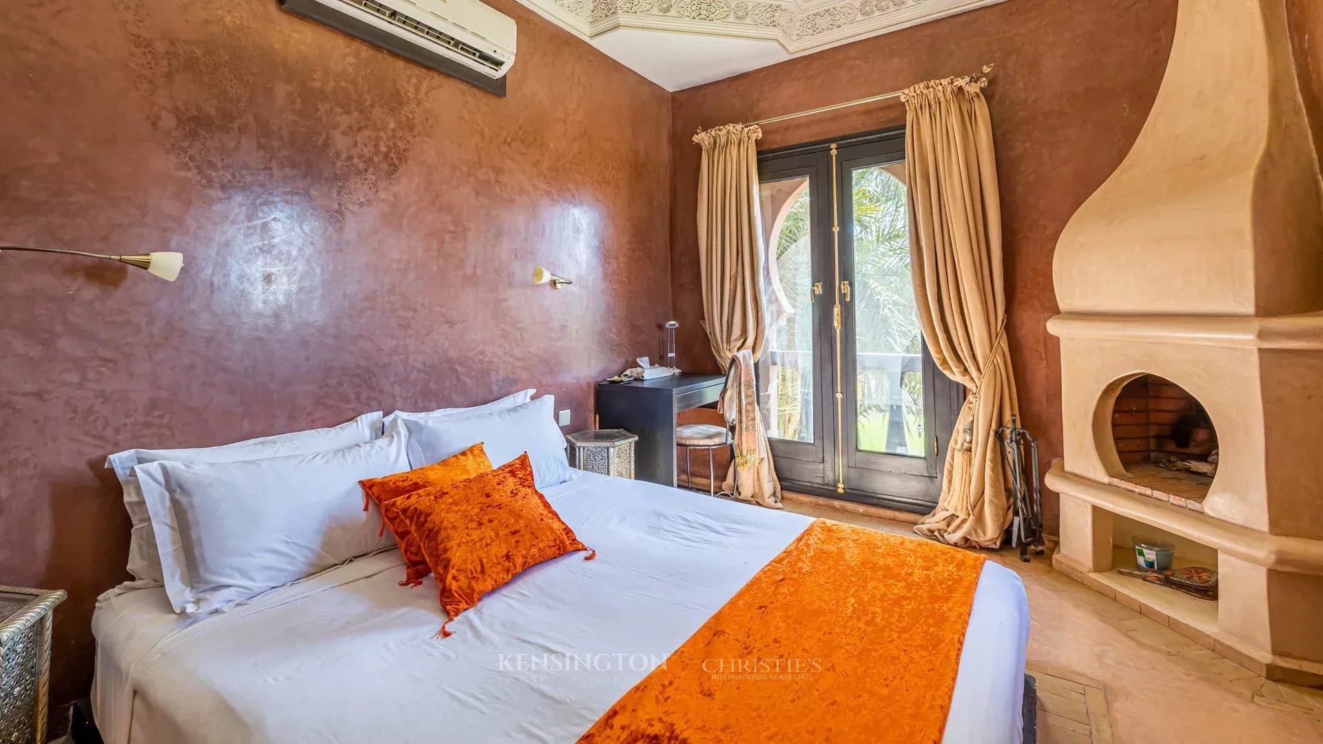 9 Bedroom Villa/Townhouse's Image 102