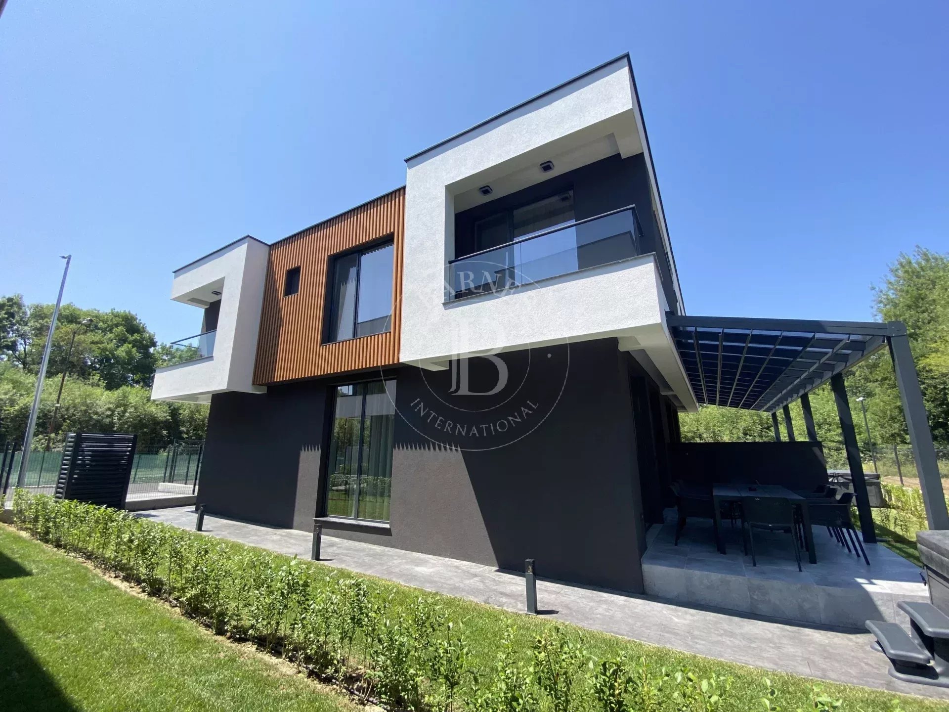 Maison Lozenets  -  ref 83197067 (picture 1)