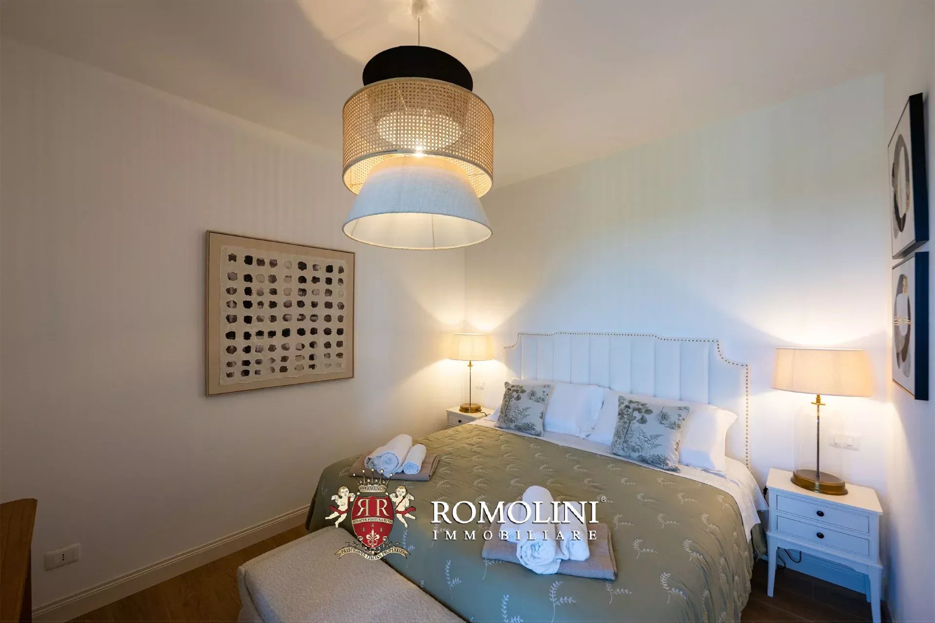 6 Bedroom Villa/Townhouse's Image 41