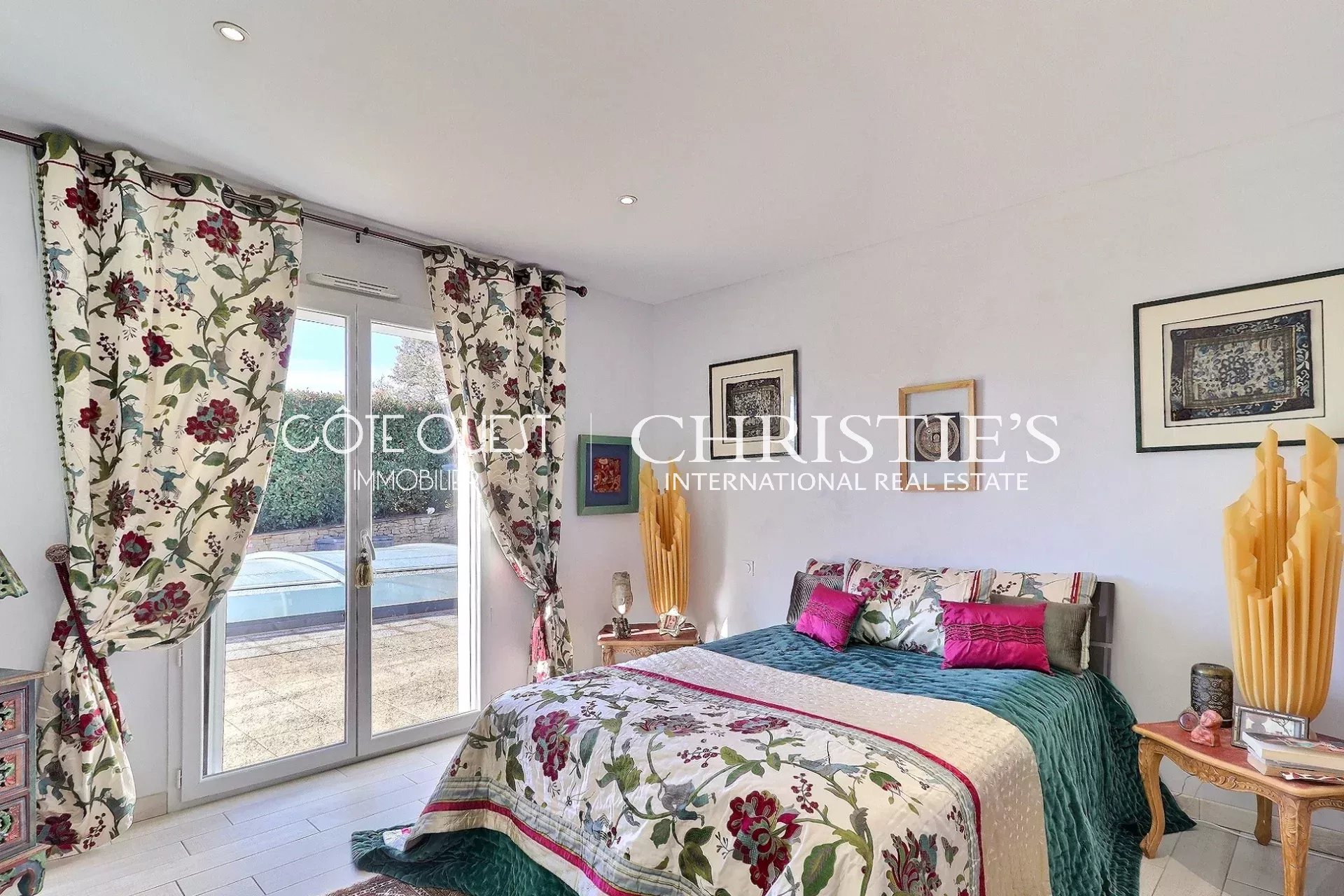 4 Bedroom Villa/Townhouse's Image 9