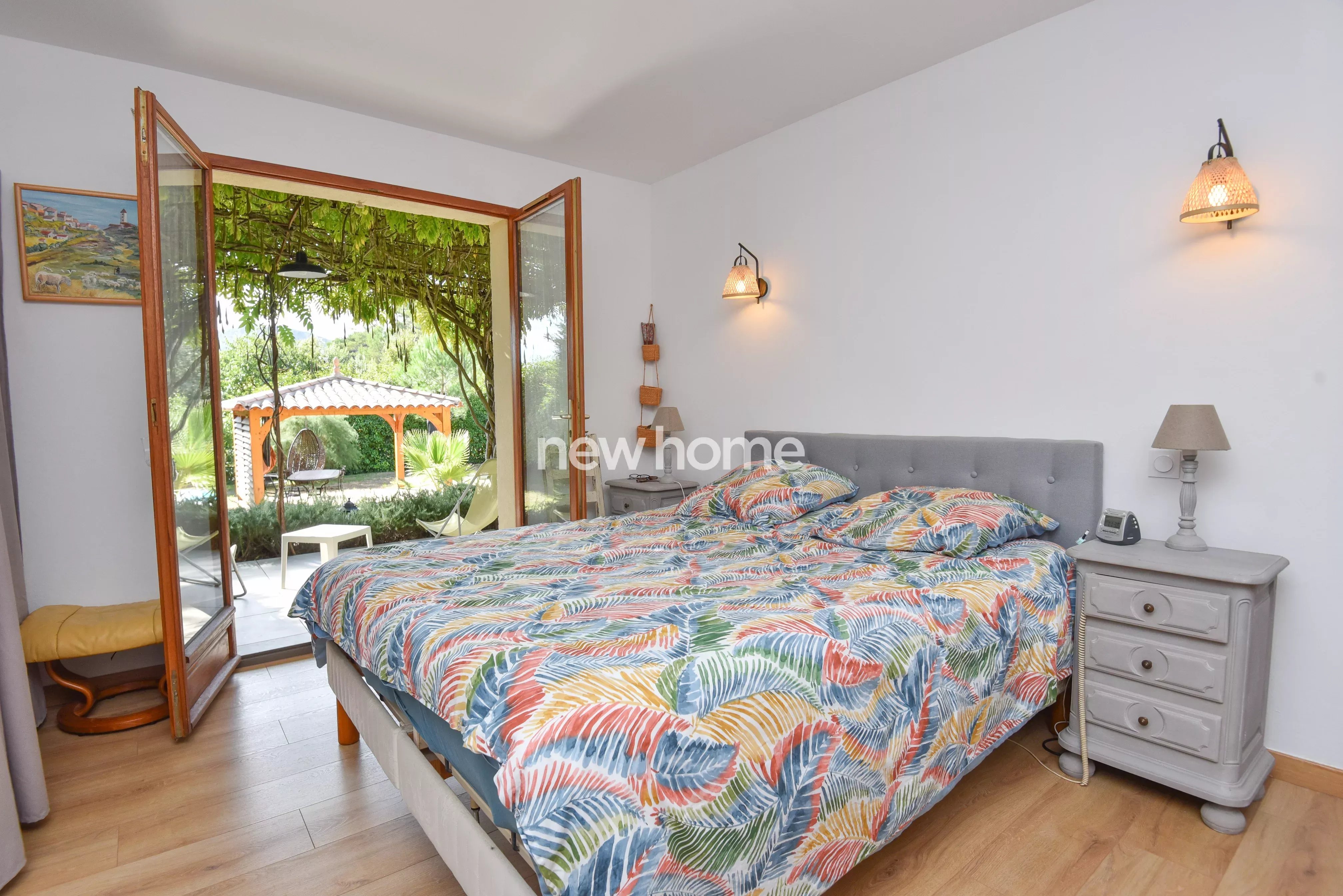 Maison tout confort avec grand jardin, garage, piscine et proximité du village