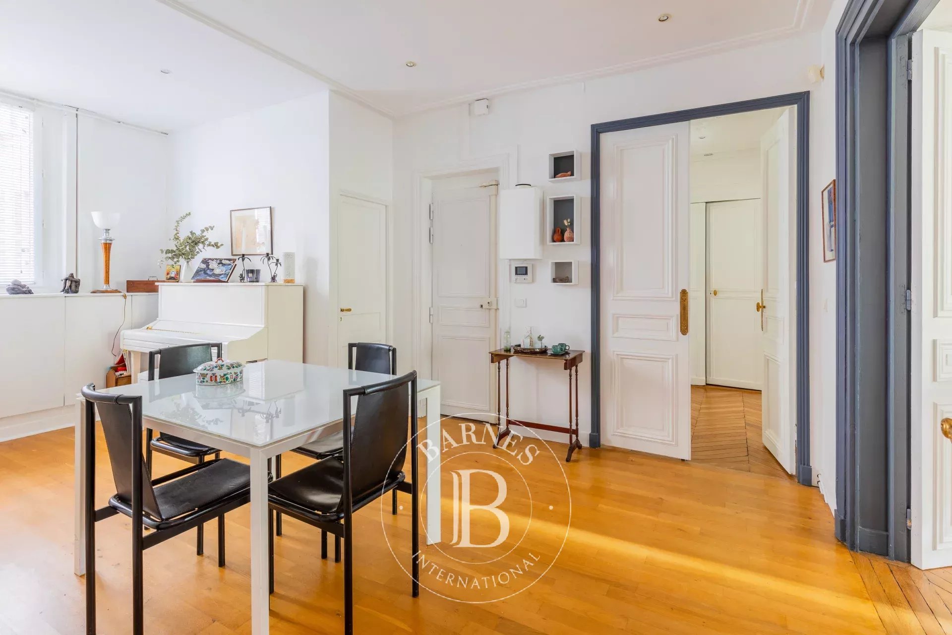 Daire Paris 4ème - picture 17