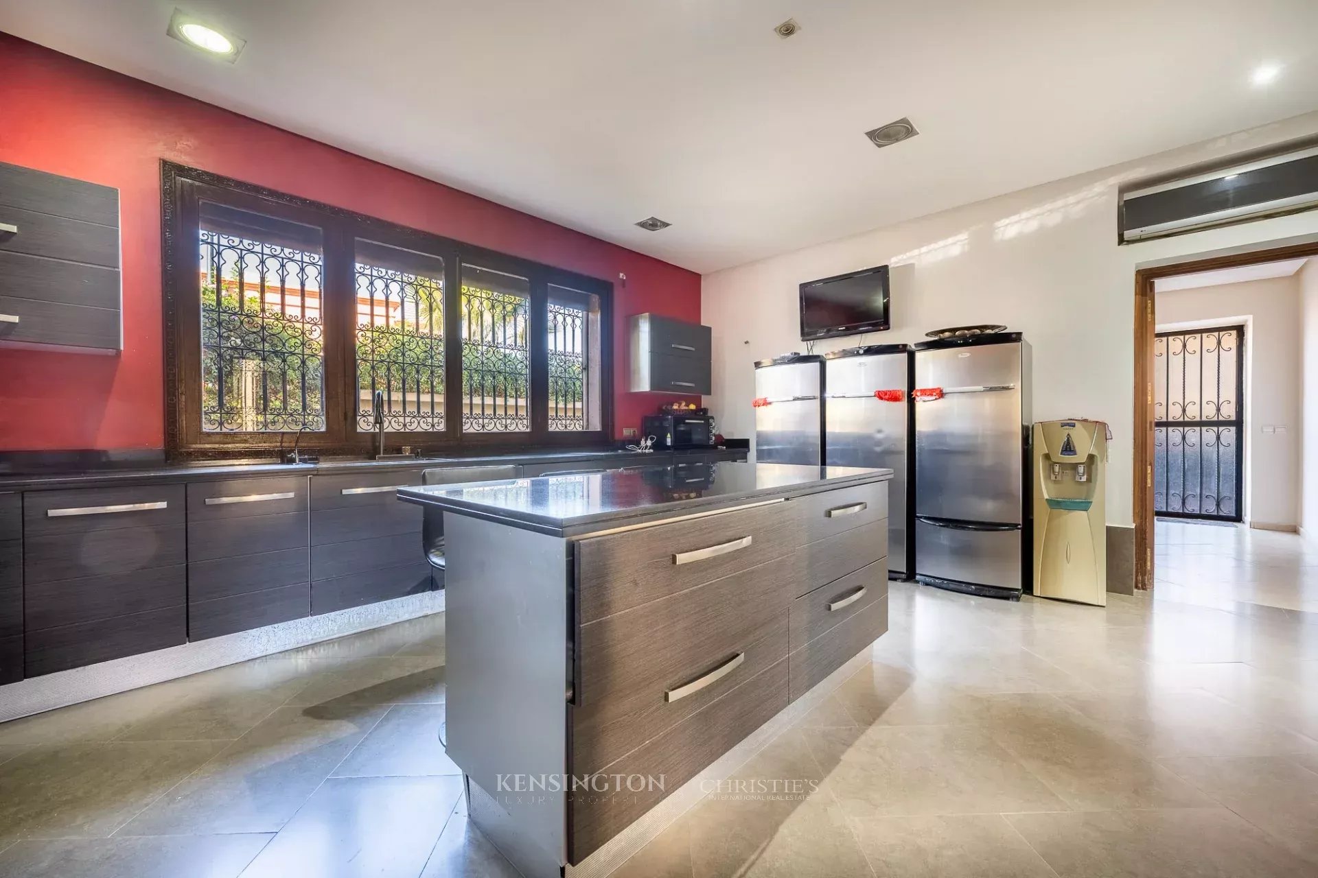 4 Bedroom Villa/Townhouse's Image 41