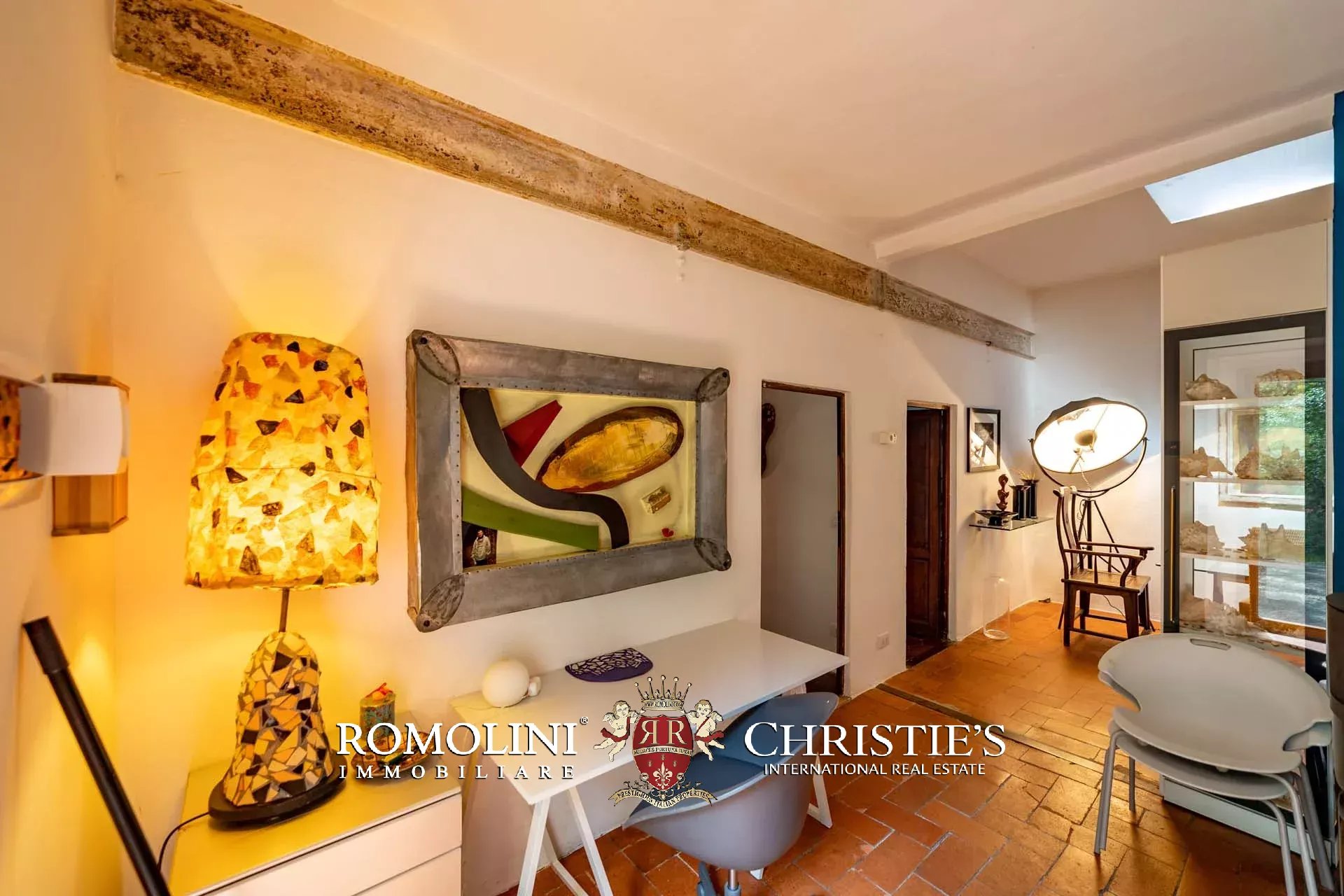 11 Bedroom Villa/Townhouse's Image 111