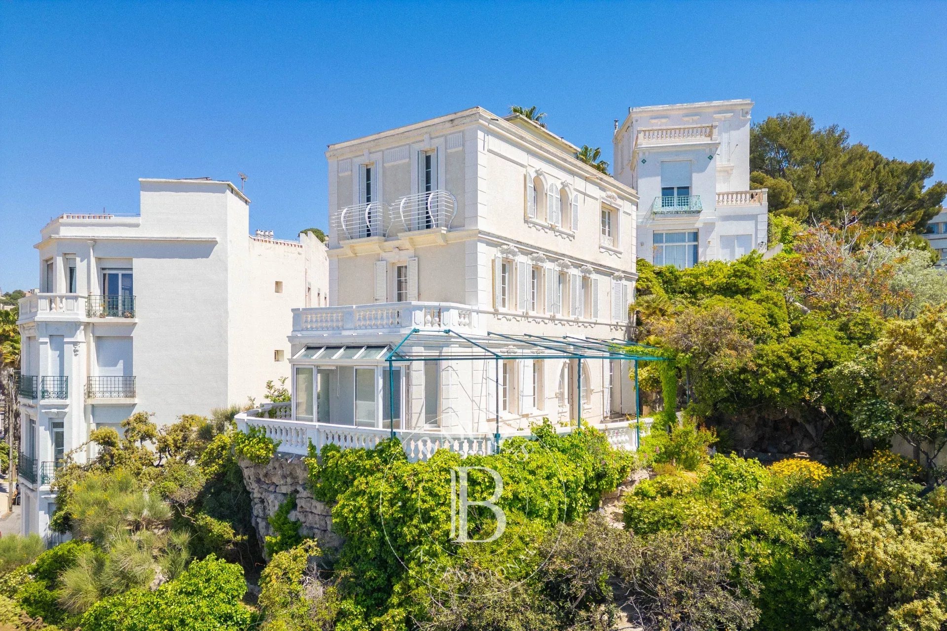 Marseille  - Maison 6 Pi&egrave;ces 4 Chambres - picture 4