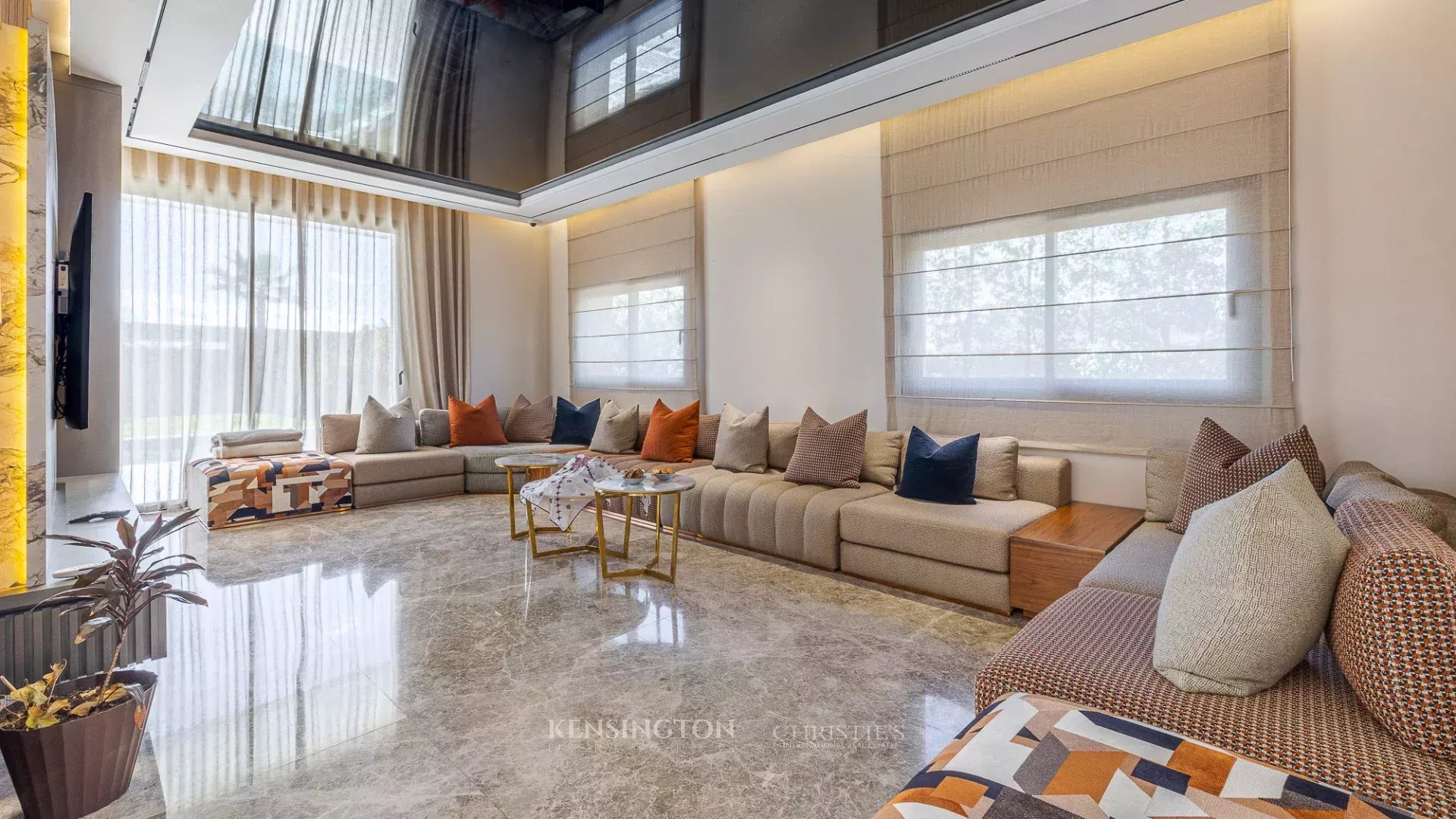 5 Bedroom Villa/Townhouse's Image 7