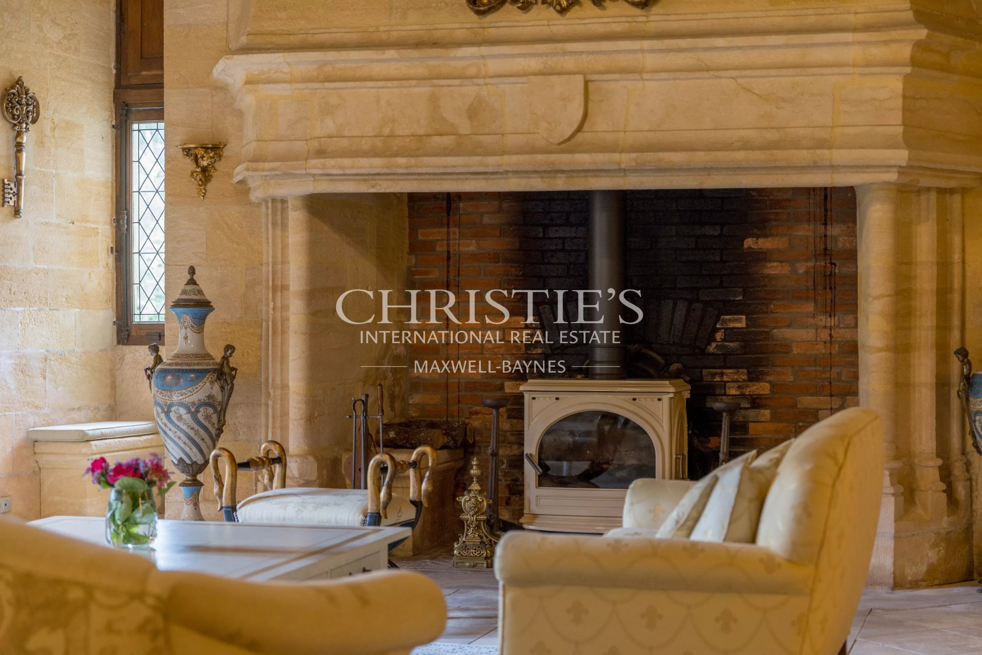 10 Bedroom Chateau's Image 12