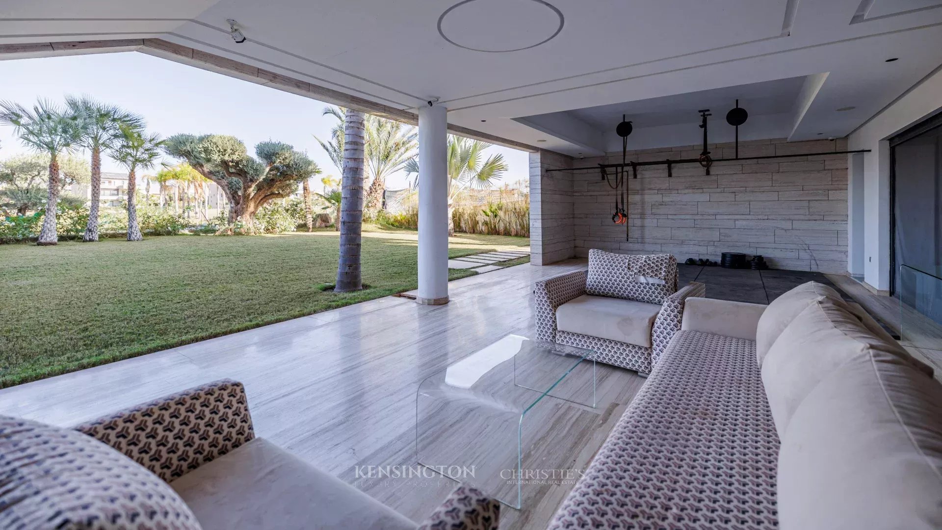 5 Bedroom Villa/Townhouse's Image 40