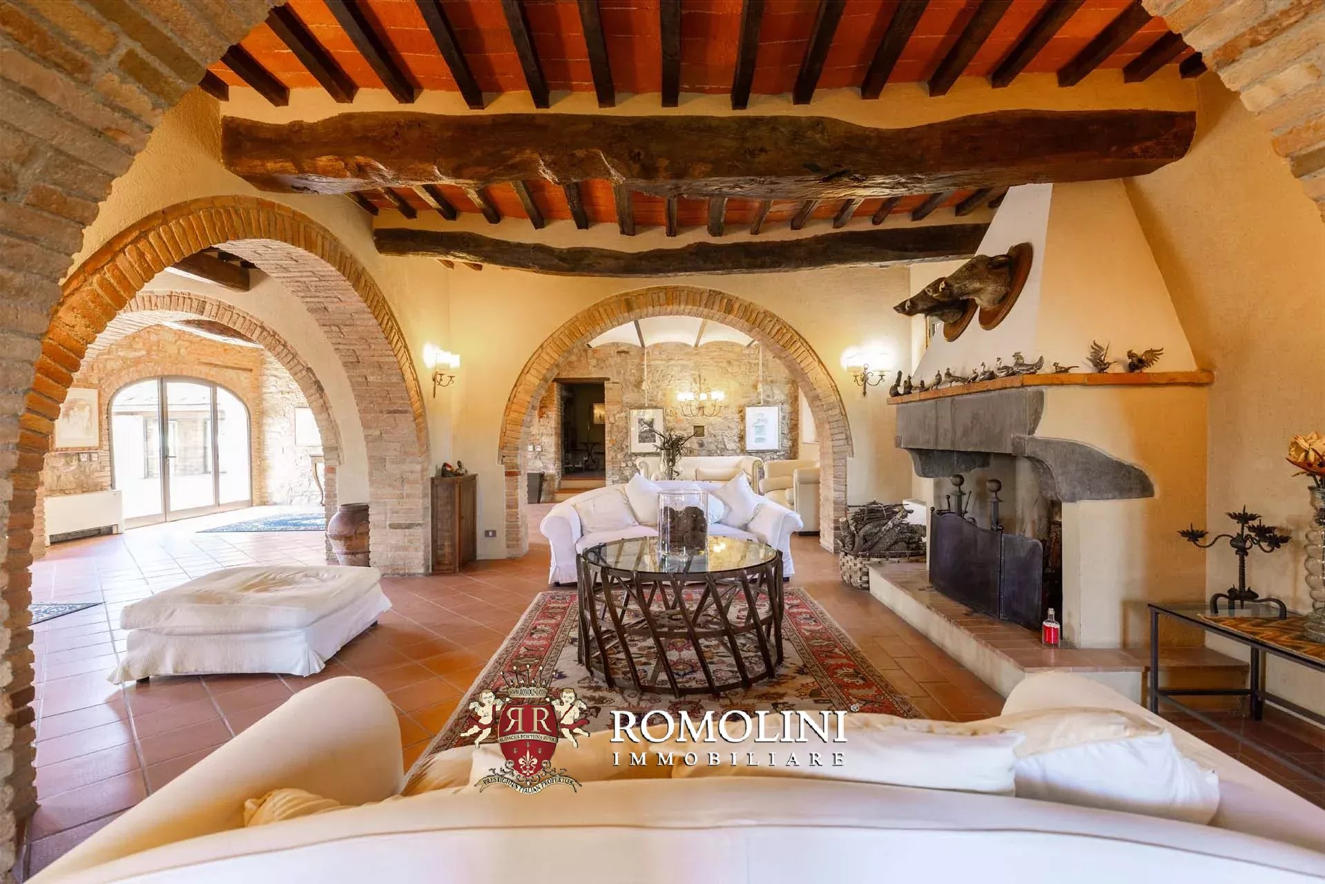 10 Bedroom Villa/Townhouse's Image 37