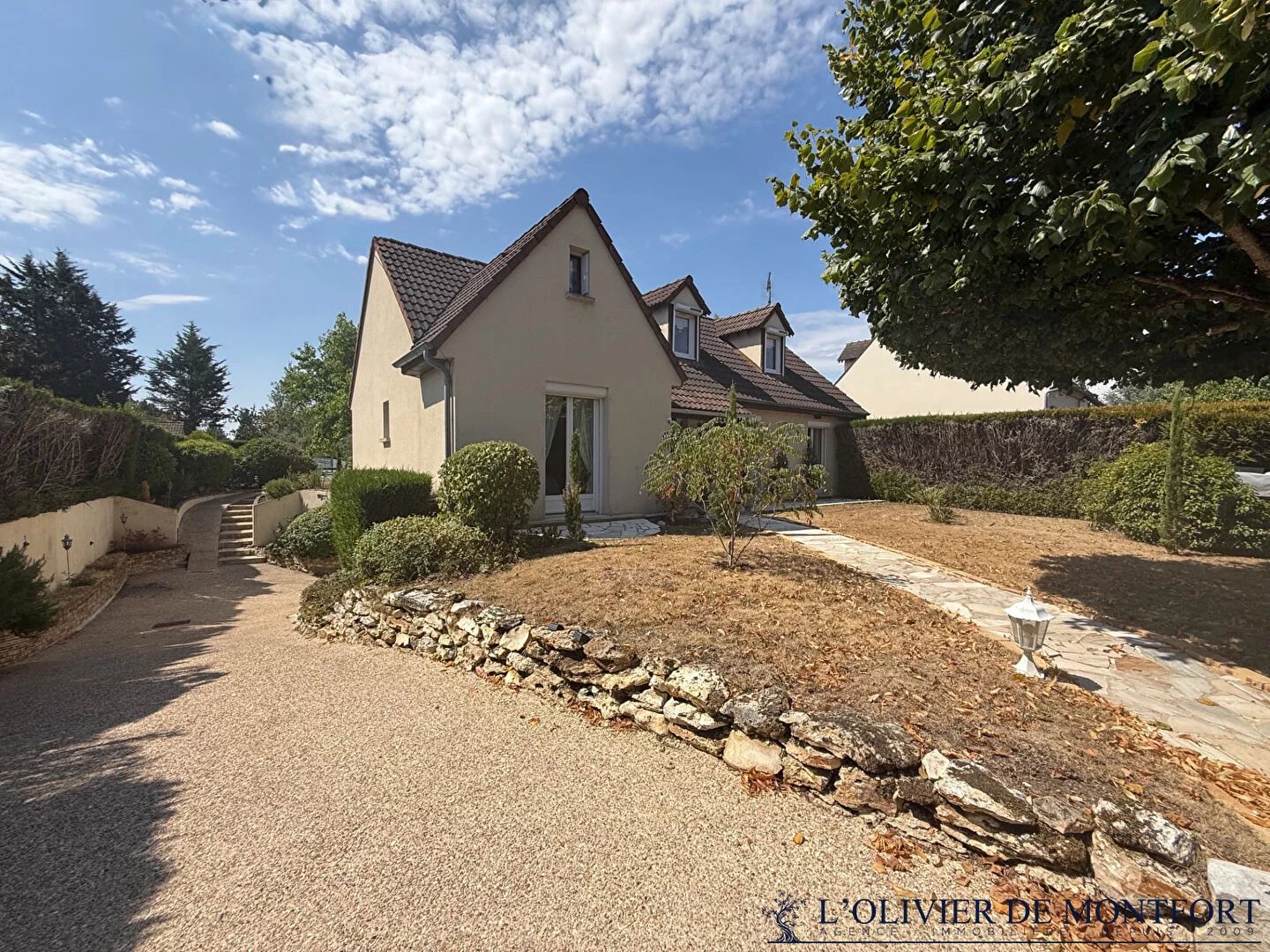 Maison individuelle Les Essarts Le Roi  de 139 m² au sol