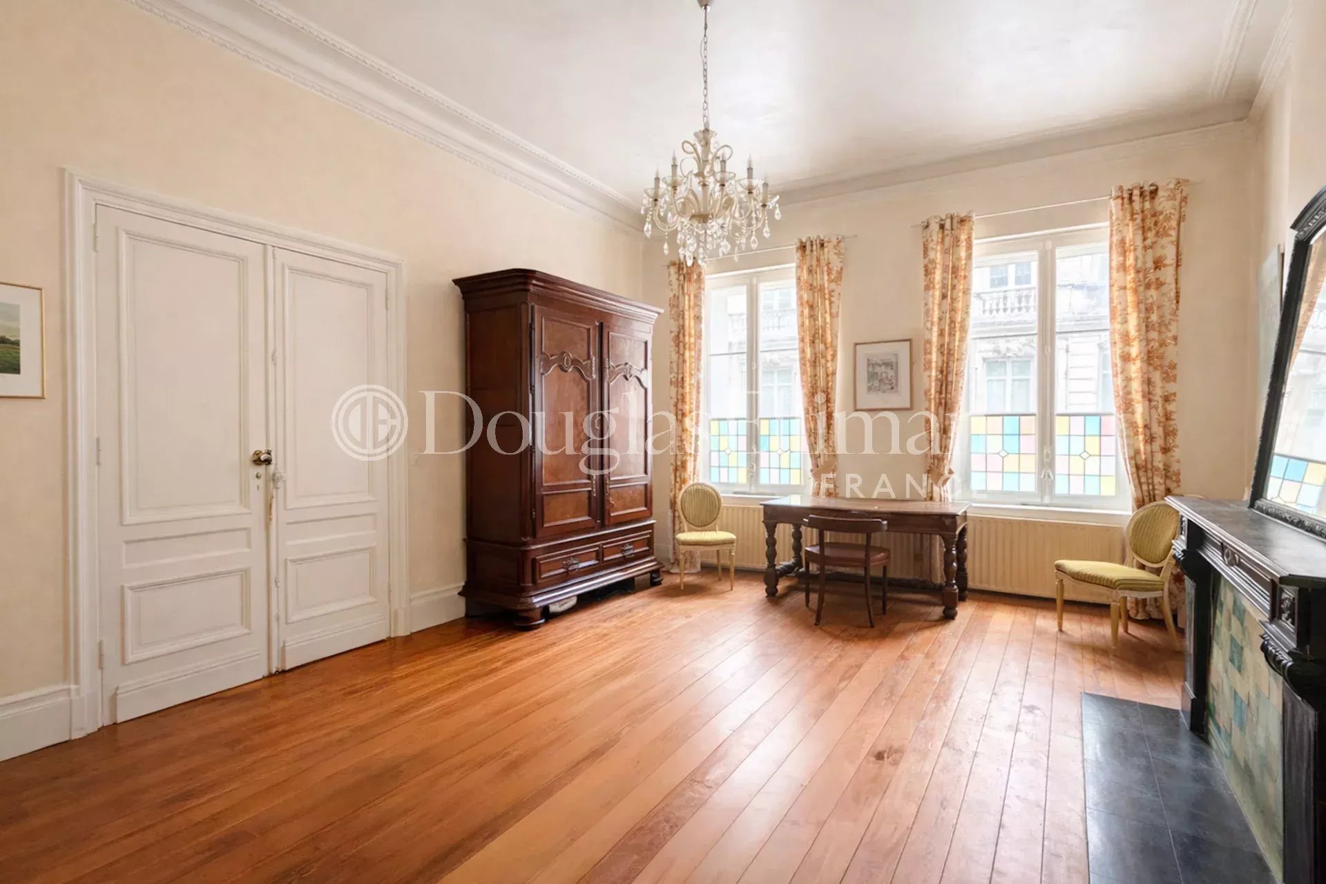 BORDEAUX – Hôtel particulier avec jardin - Image nᵒ3