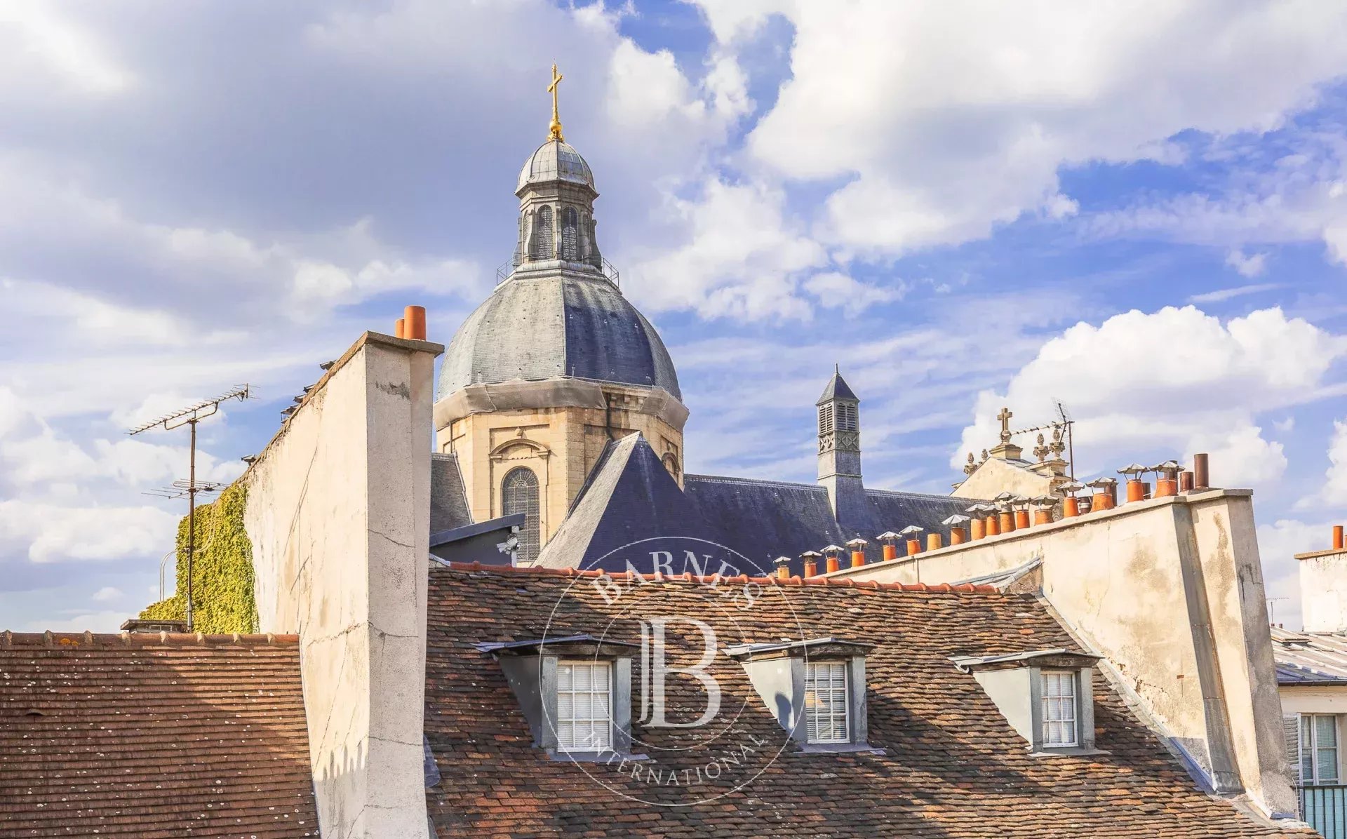 Daire Paris 4ème - picture 7