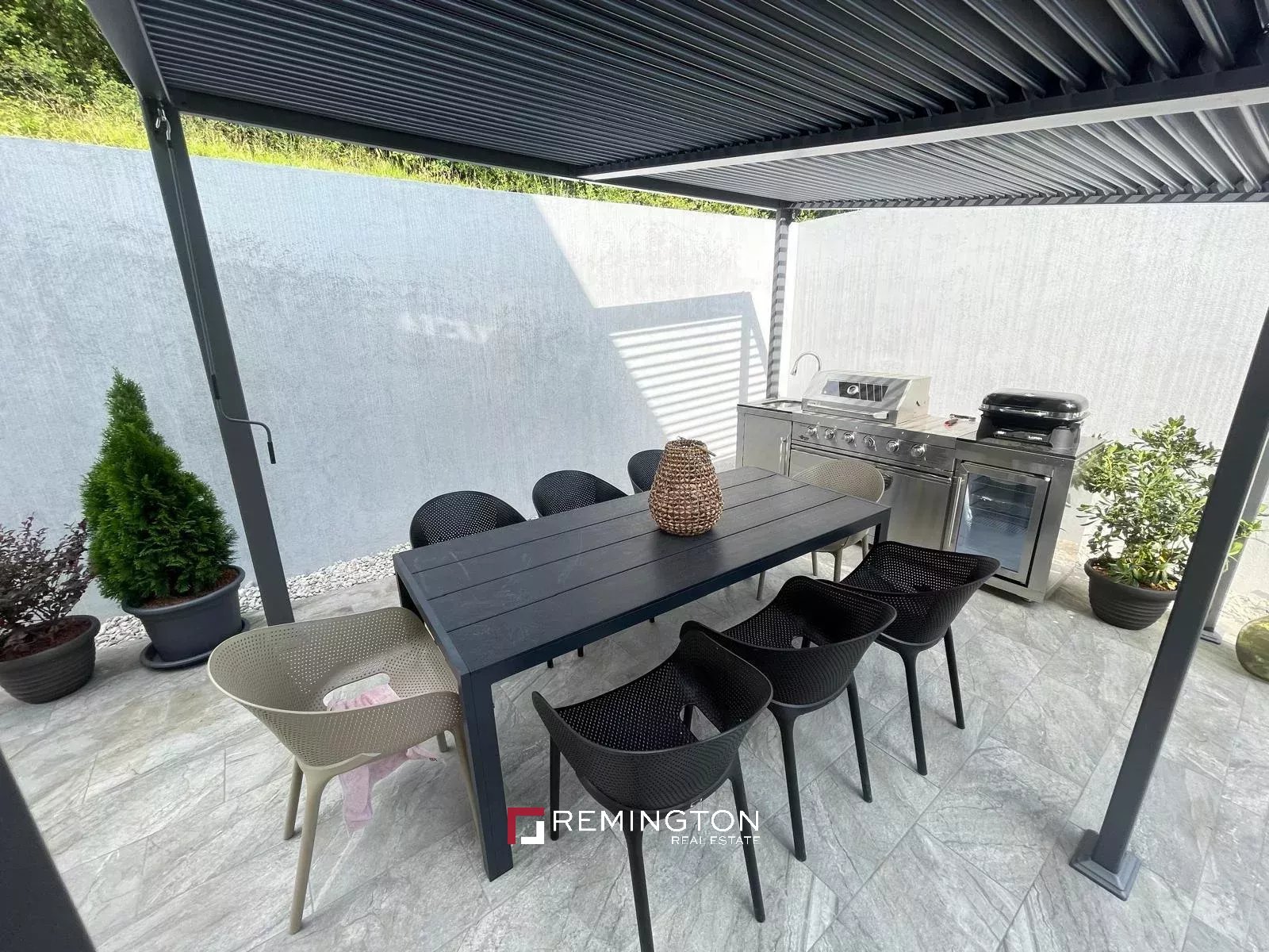 4 Bedroom Villa/Townhouse's Image 8