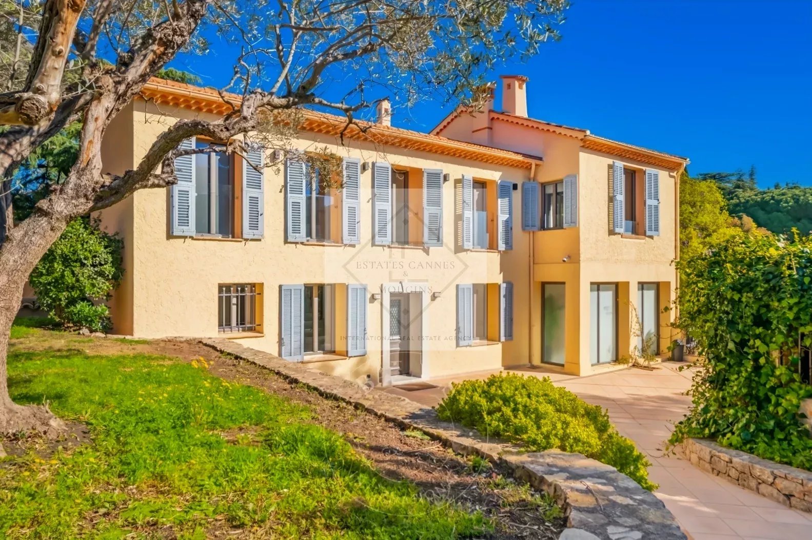 Location à l’année — Villa d’exception à Cannes — photo 2