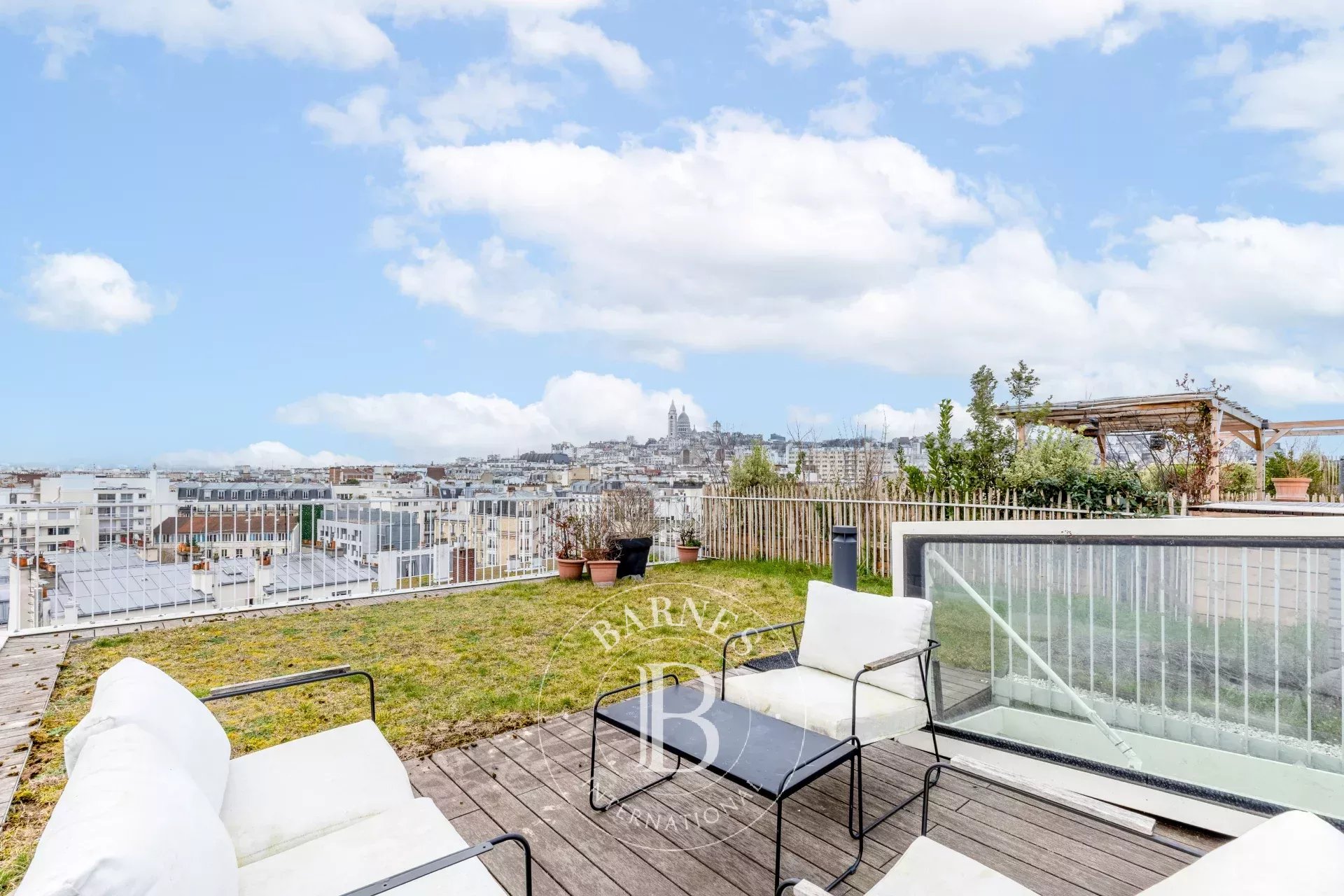 Apartment Paris 75018  -  ref 86694505 (picture 2)