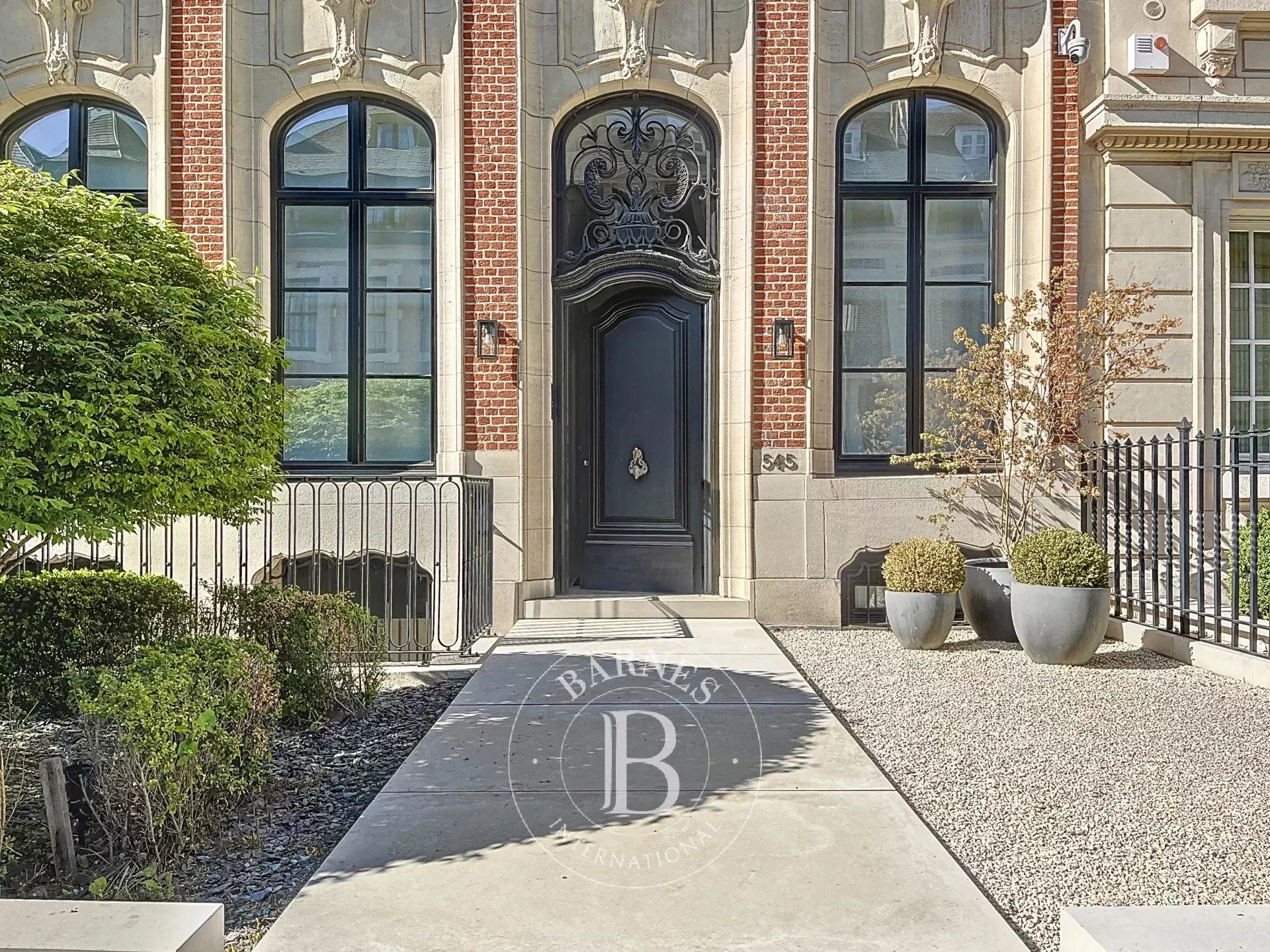 Square du Bois – Maison de Maître de Style Beaux-Arts